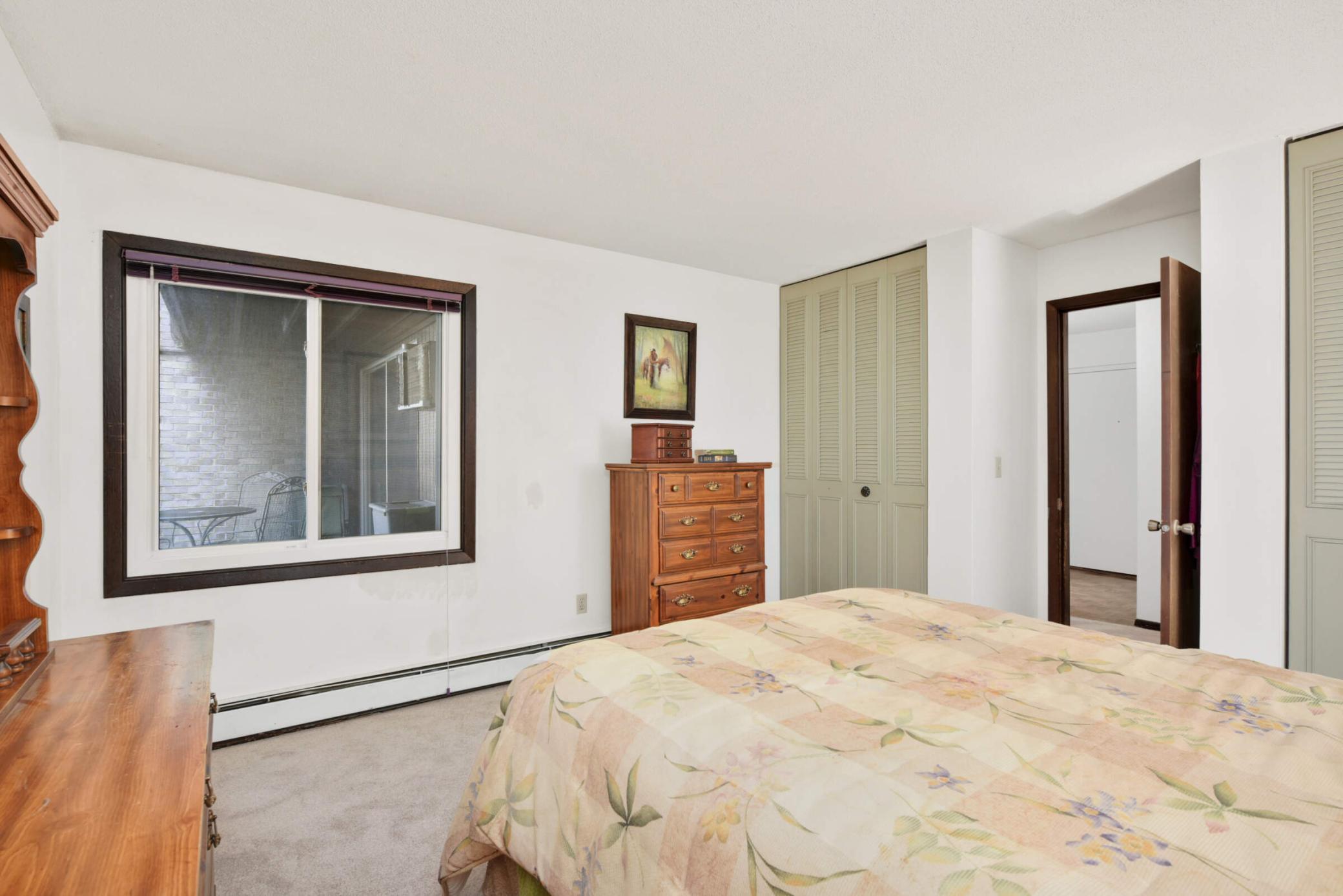 4201 Lakeside Avenue N 113 Property Photo 18