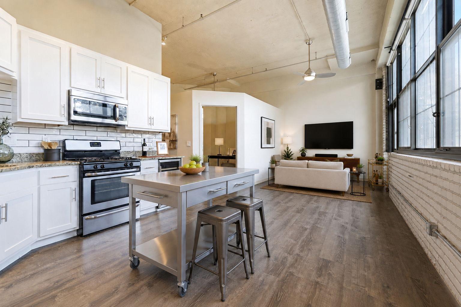 1901 E Hennepin Avenue 104