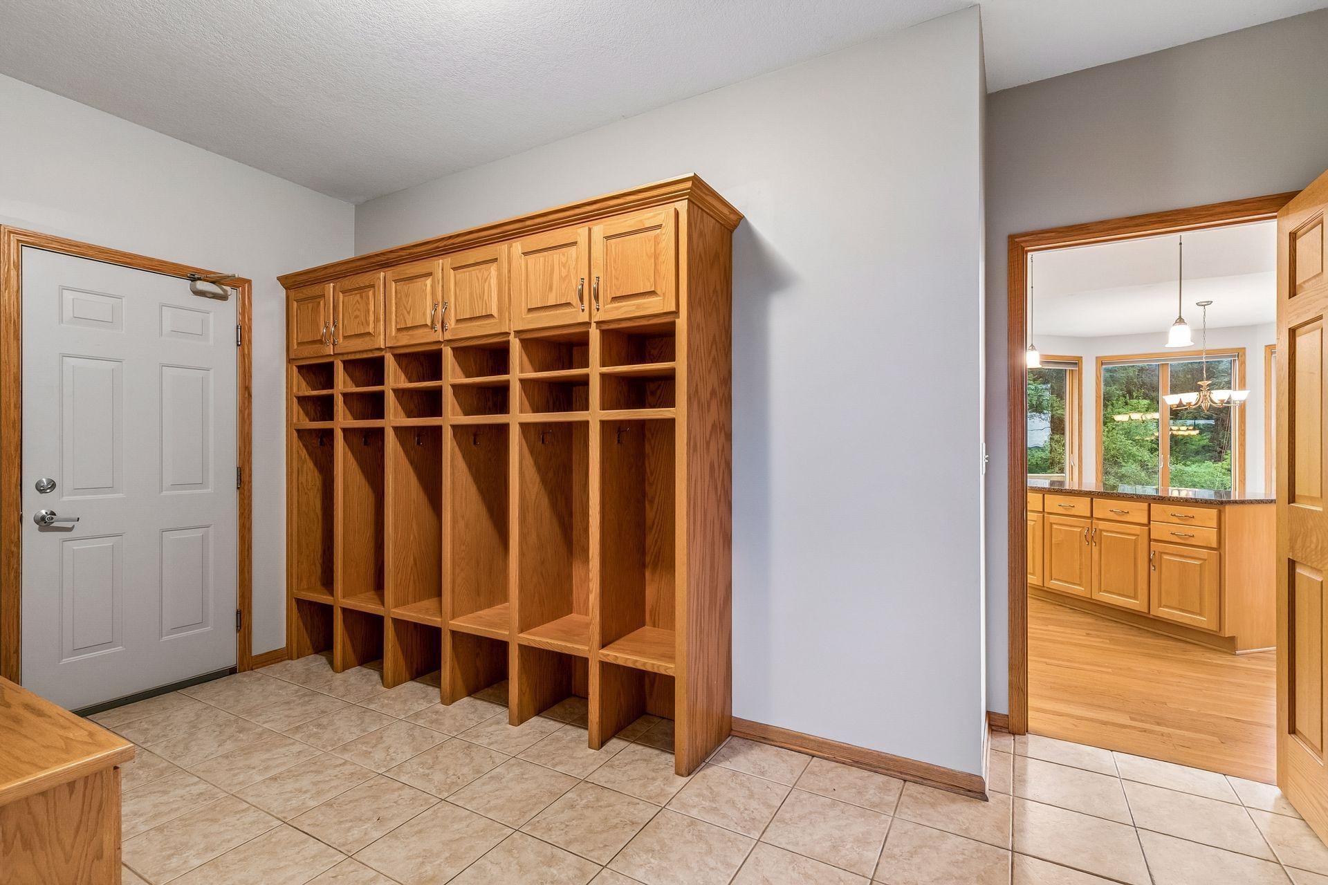 1057 Ridge Crest Lane Nw Property Photo 31
