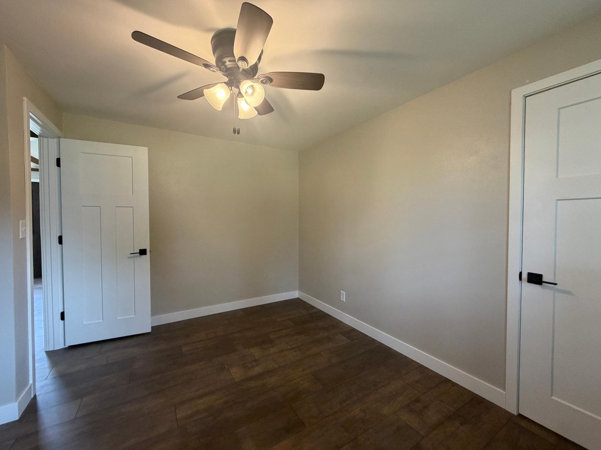 431 8th Street W Property Photo 11