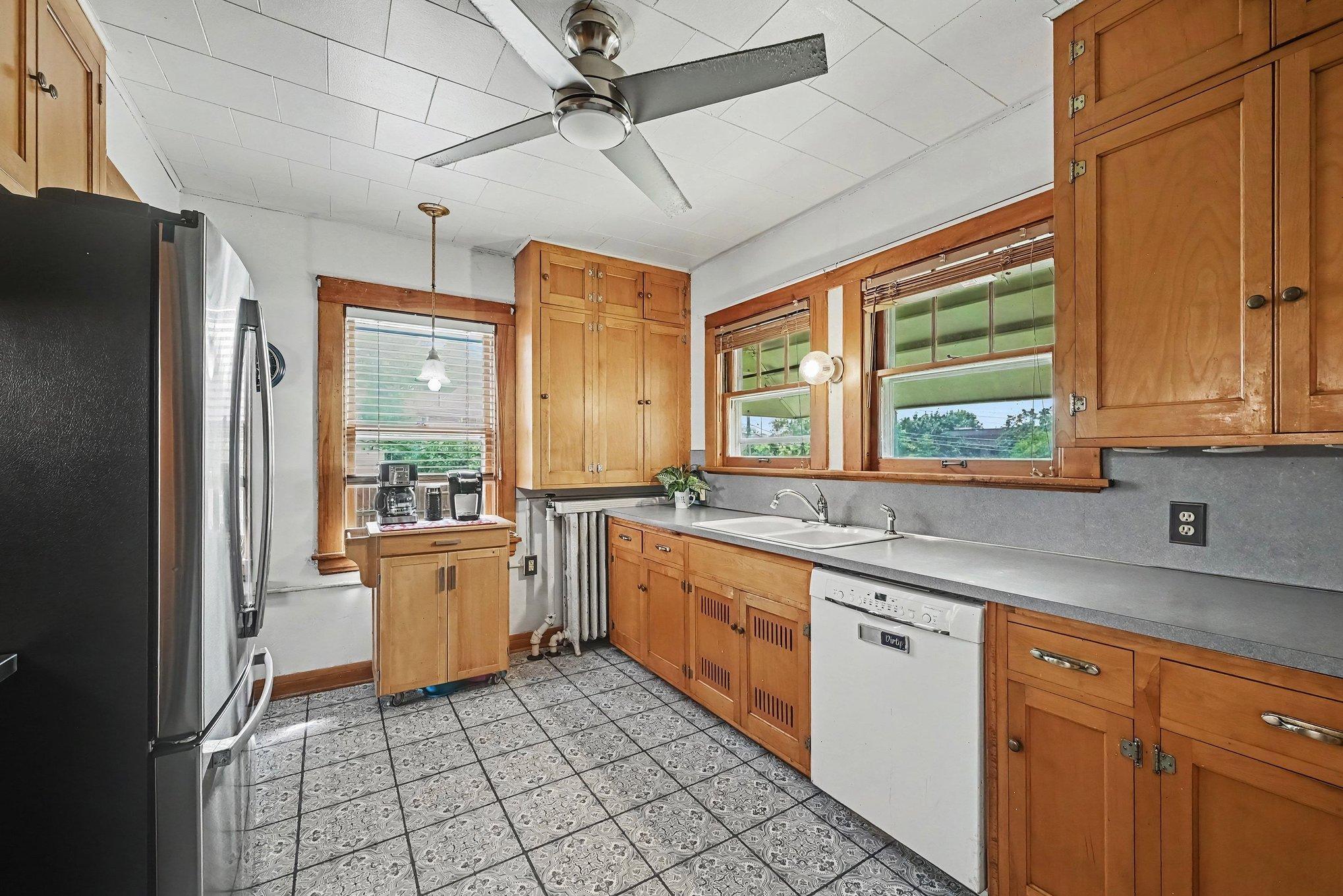 1324 Marshall Avenue Property Photo 10