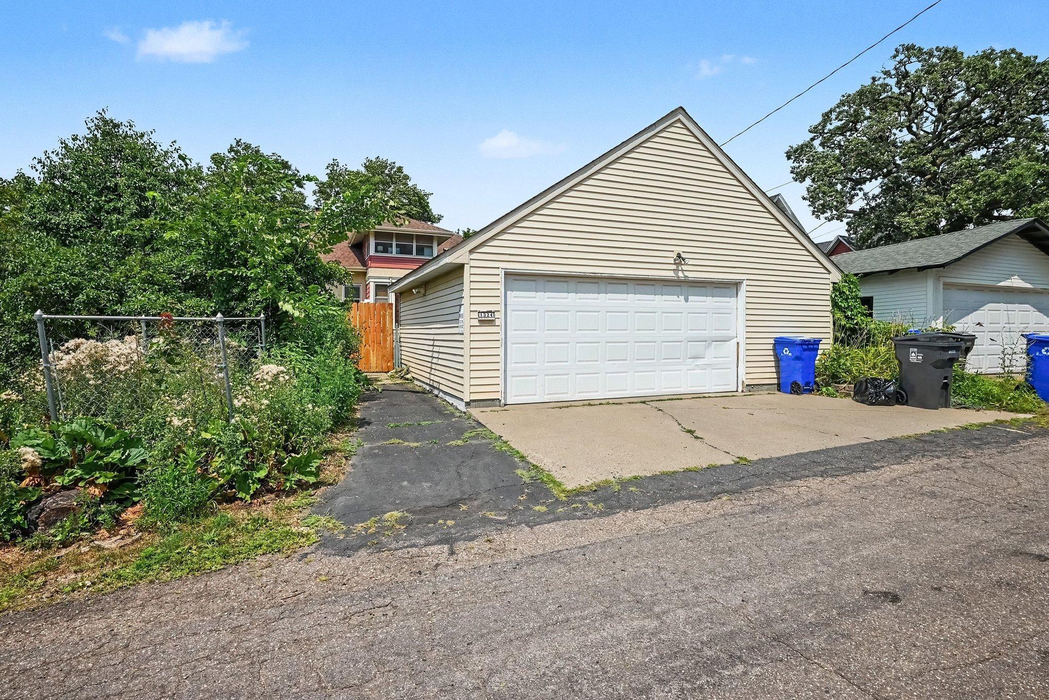 1324 Marshall Avenue Property Photo 24