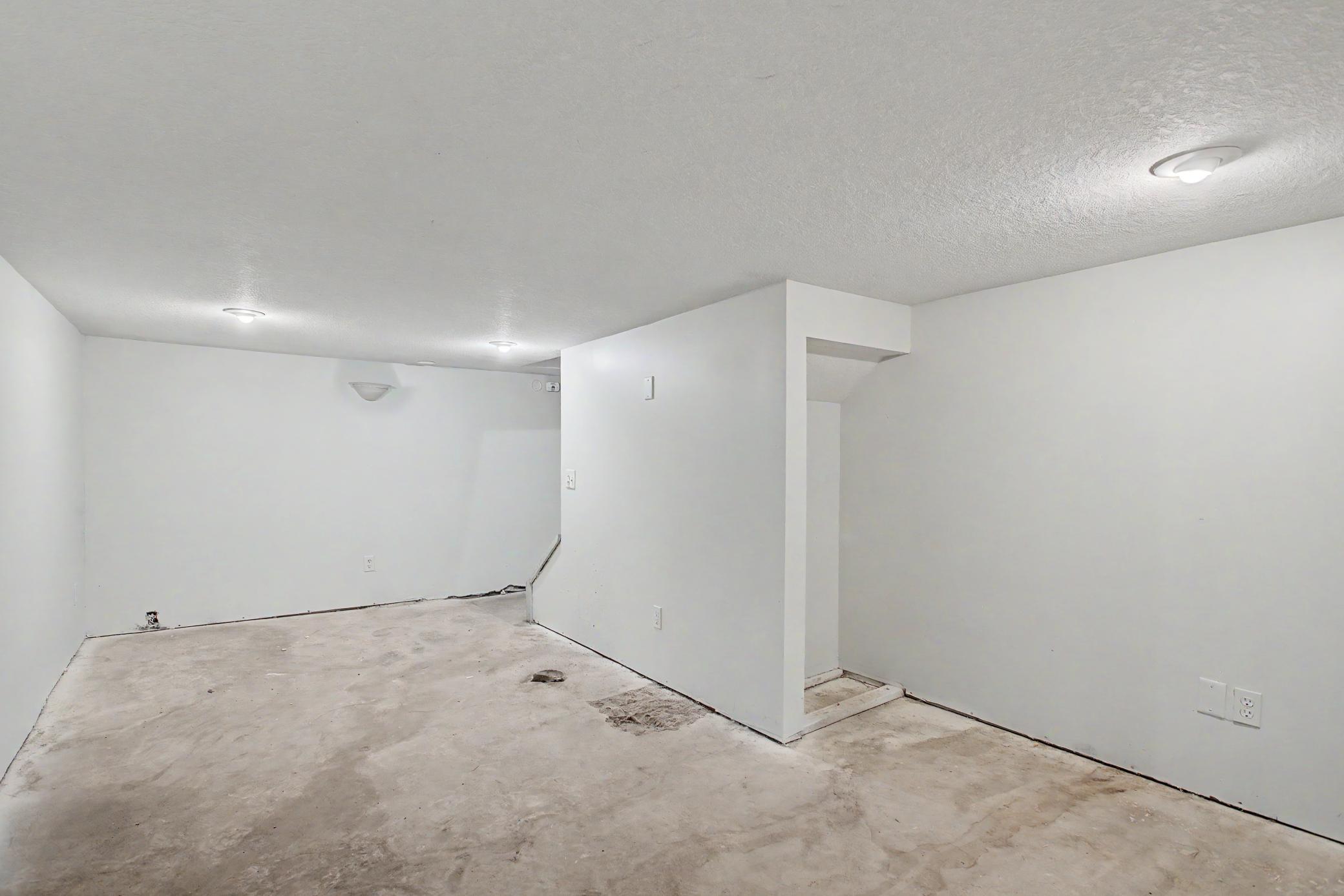 S220 Glade Avenue Property Photo 43