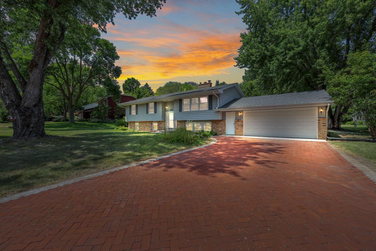 17610 24th Avenue N Property Photo 1