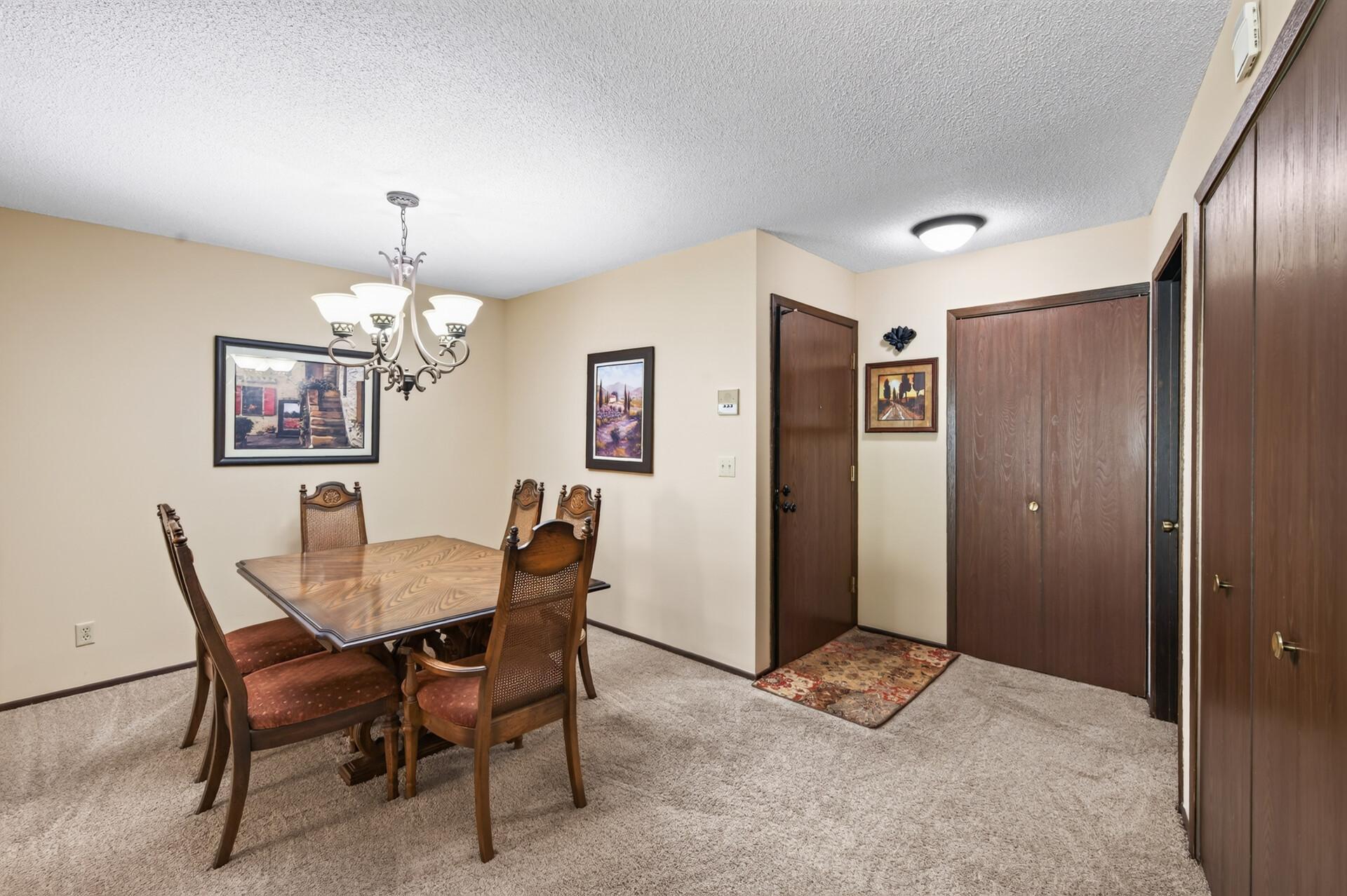 5217 Balmoral Lane Property Photo 4