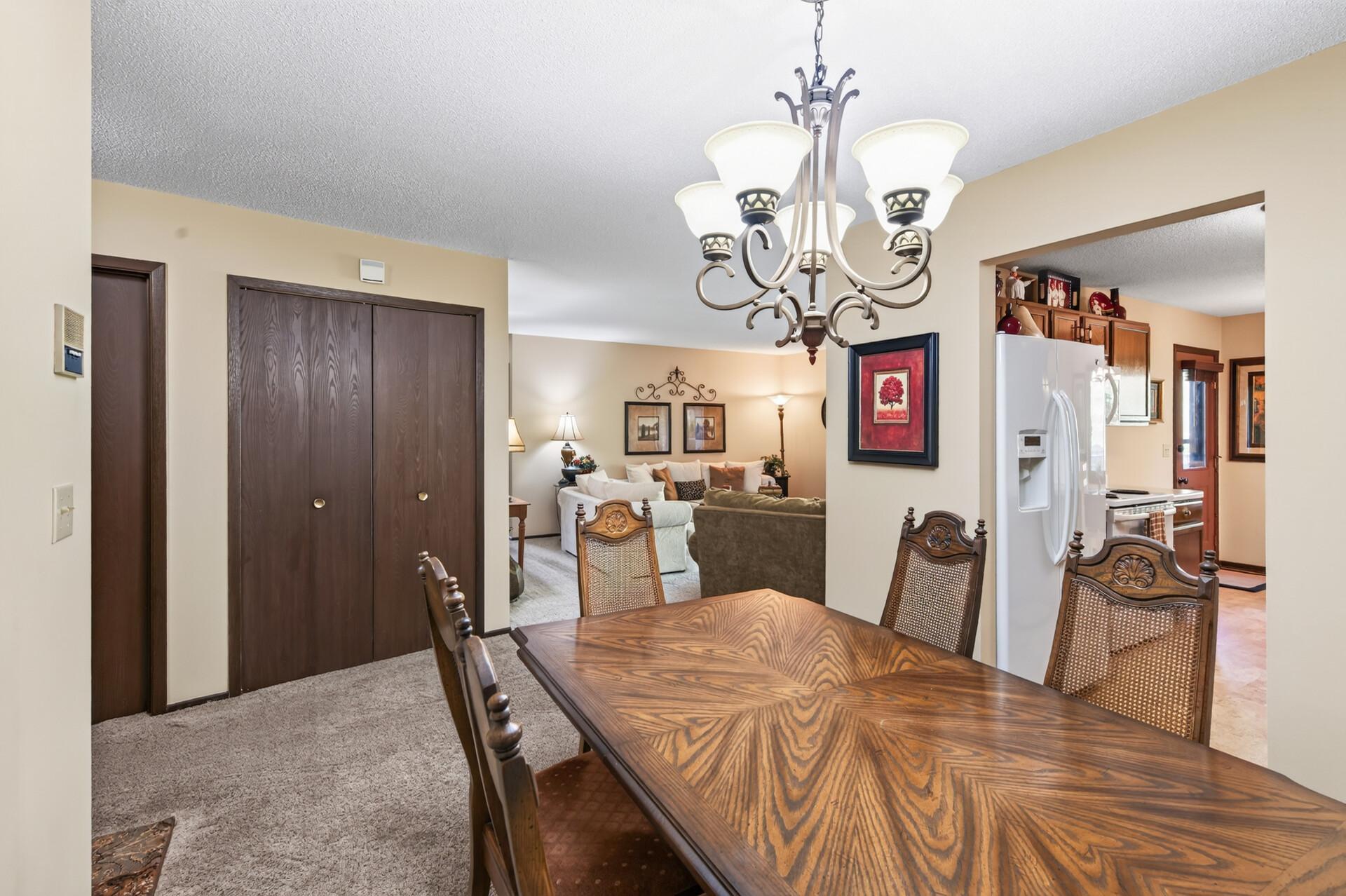5217 Balmoral Lane Property Photo 15