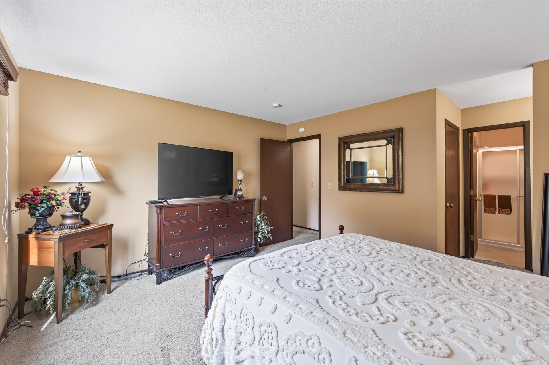5217 Balmoral Lane Property Photo 18