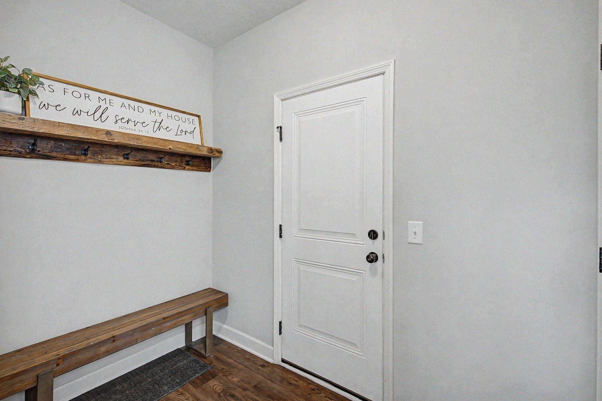 10708 29th Street Ne Property Photo 17