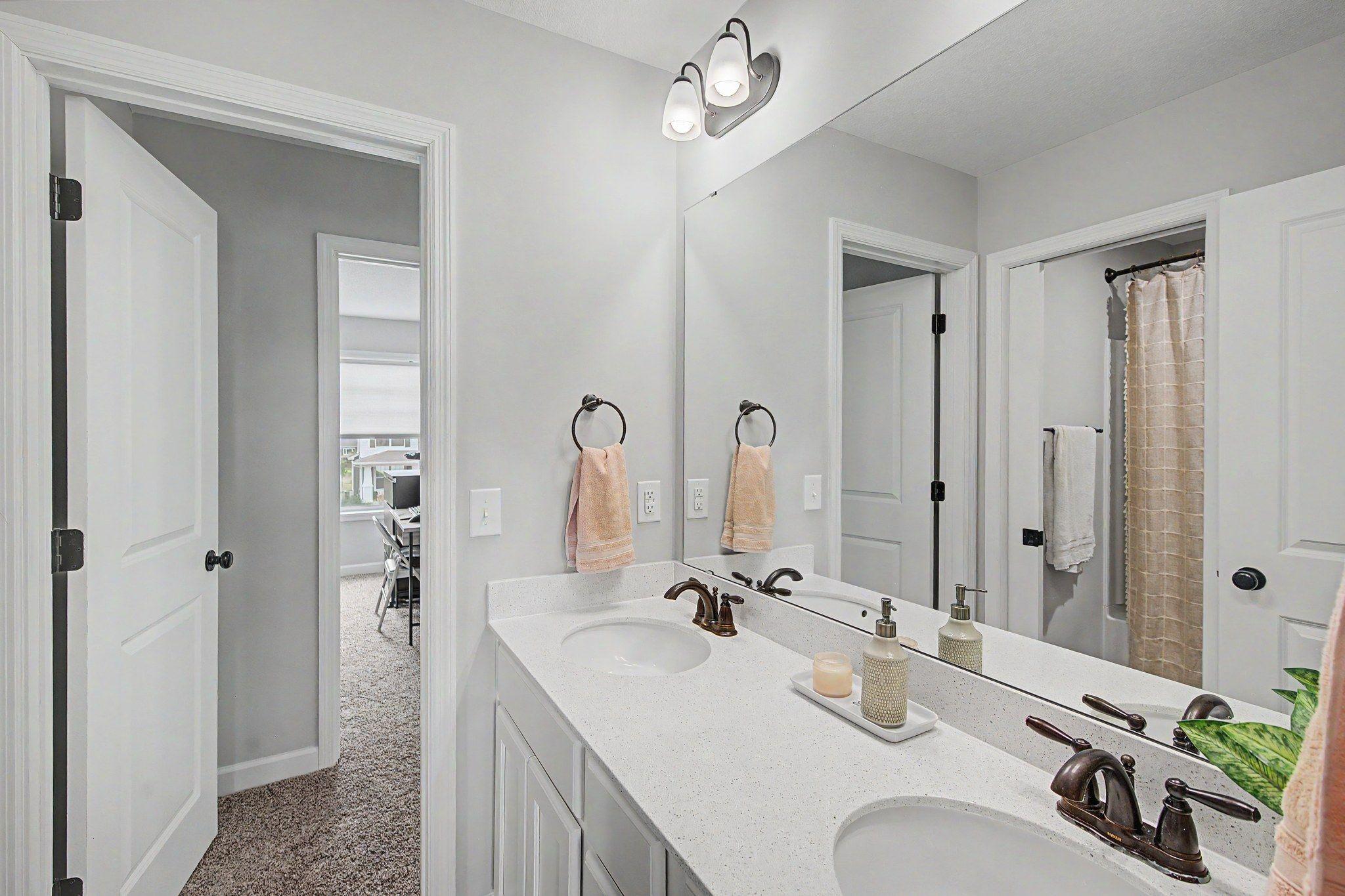 10708 29th Street Ne Property Photo 28