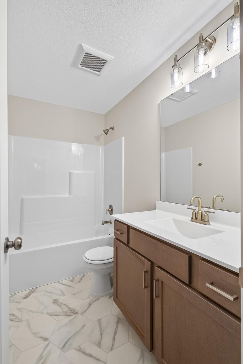 5832 Perry Avenue N Property Photo 17