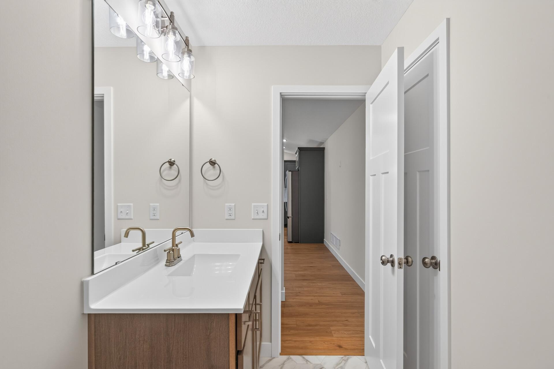 5832 Perry Avenue N Property Photo 18