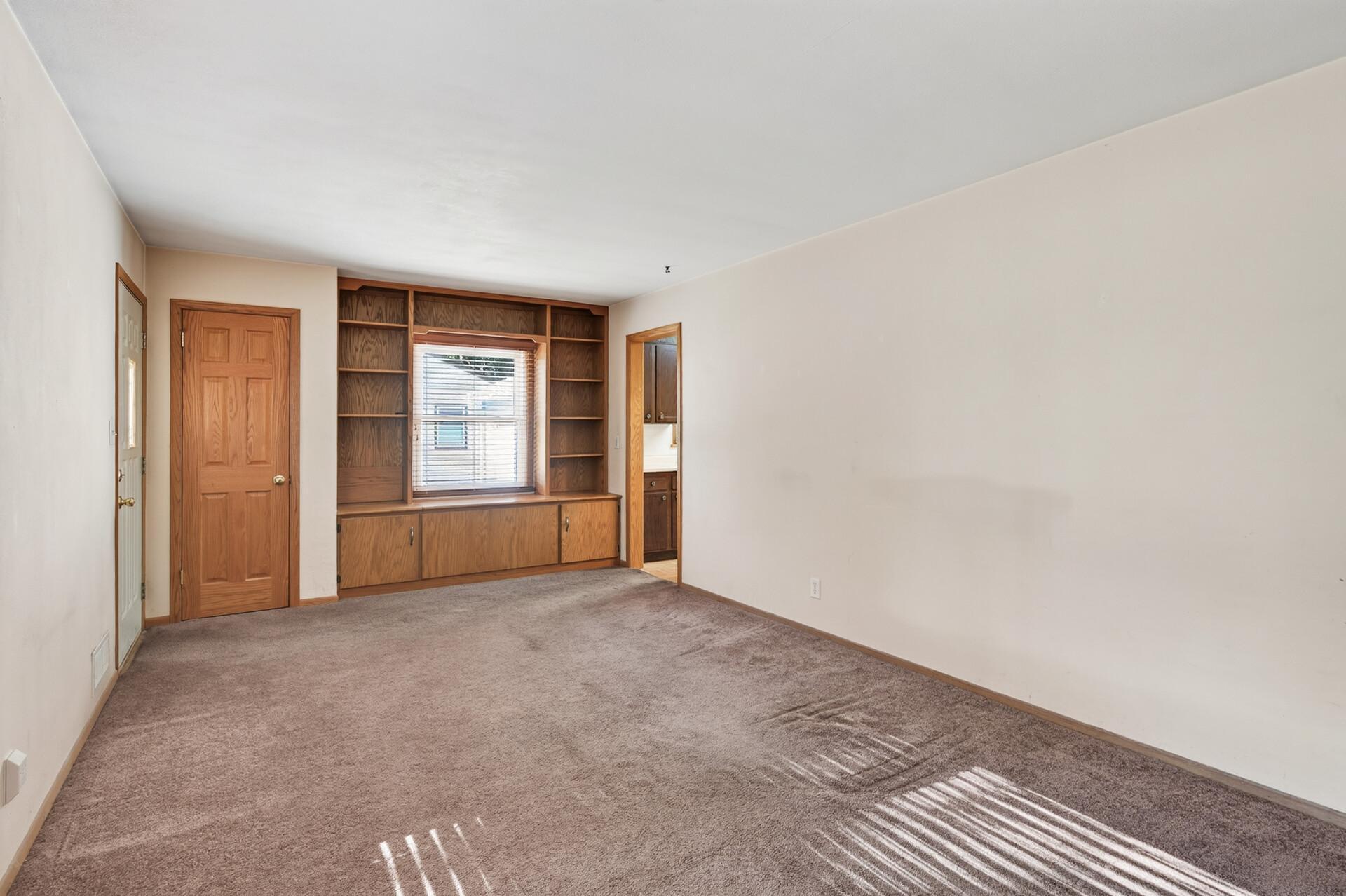 2909 Pascal Street Property Photo 6