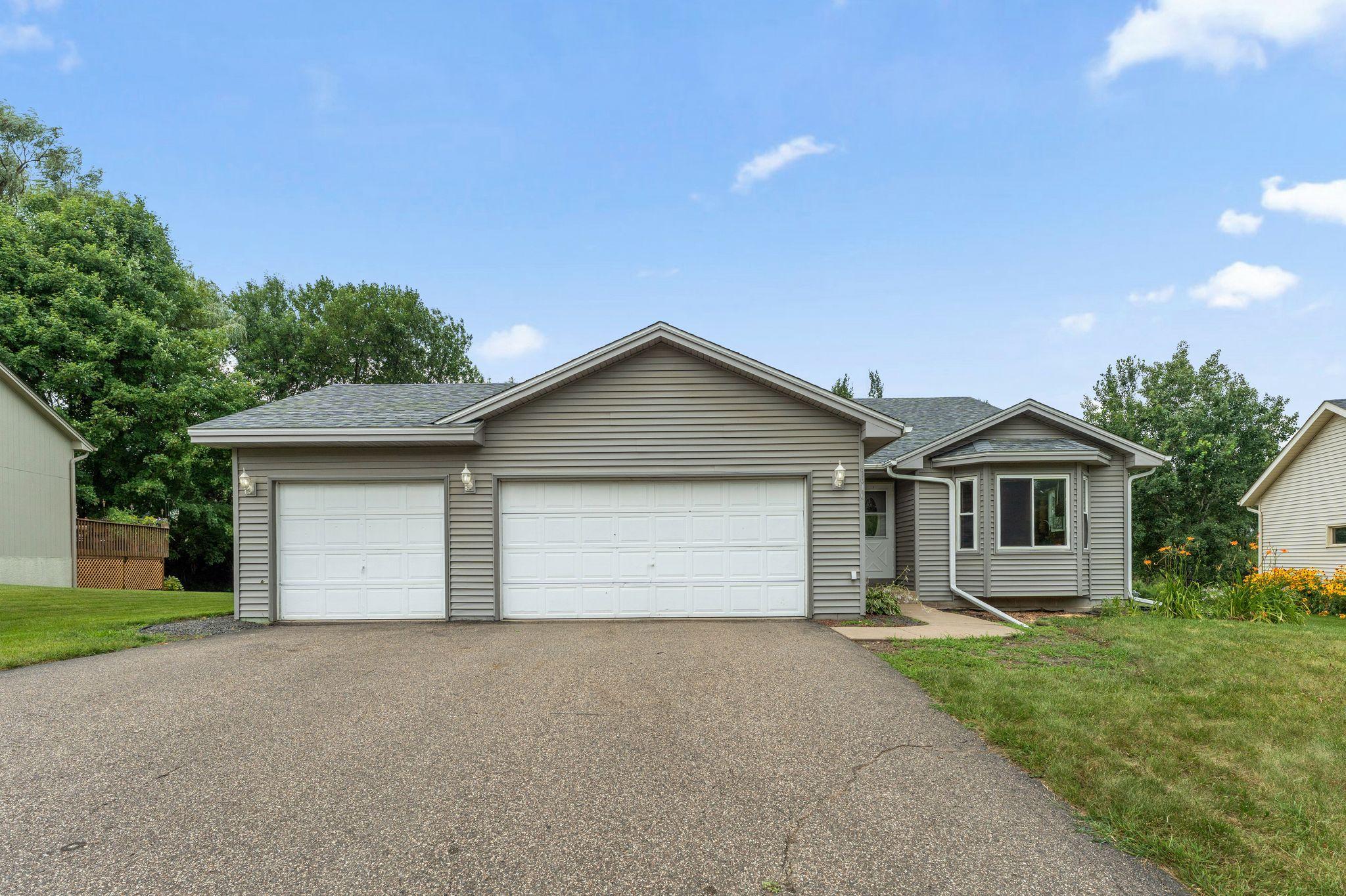 9610 Lakeside Trail Property Photo 1