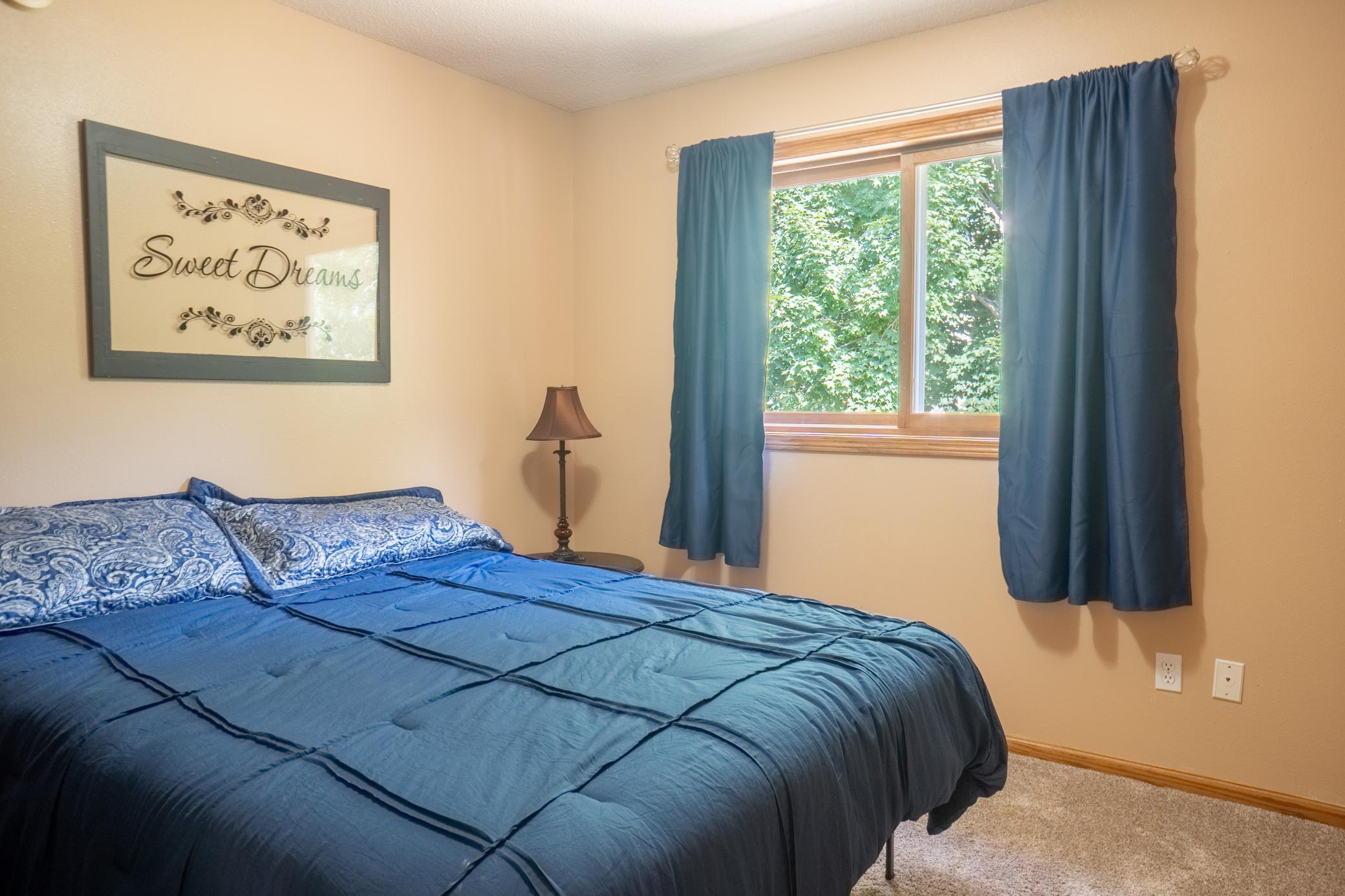1410 Summit Avenue N Property Photo 16