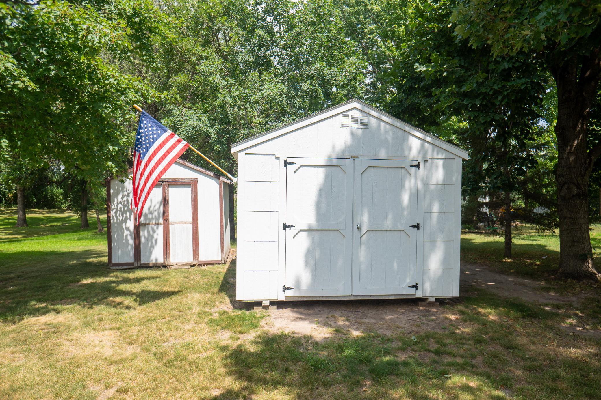 1410 Summit Avenue N Property Photo 27