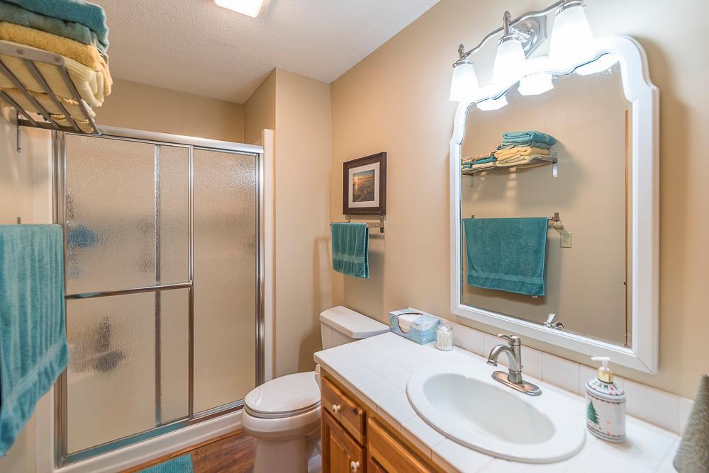 1399 E Pointe Drive Property Photo 18