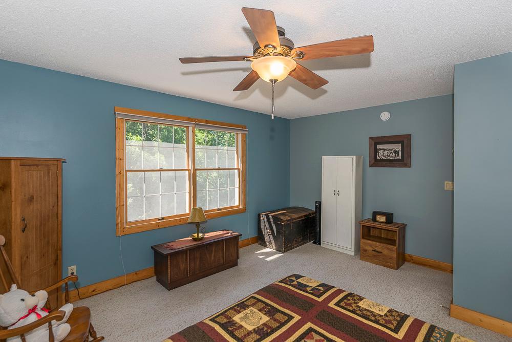 1399 E Pointe Drive Property Photo 25