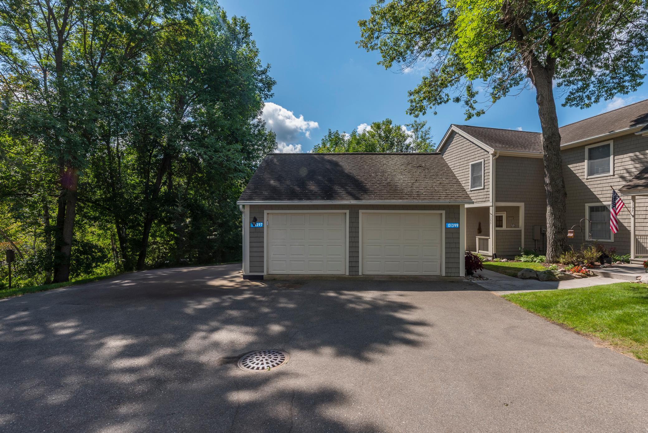 1399 E Pointe Drive Property Photo 68