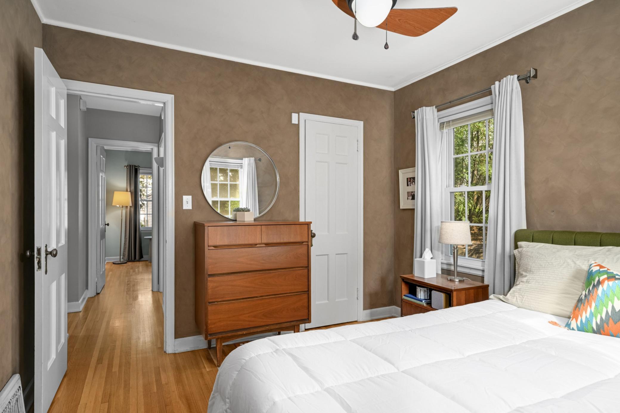 4326 Longfellow Avenue Property Photo 11