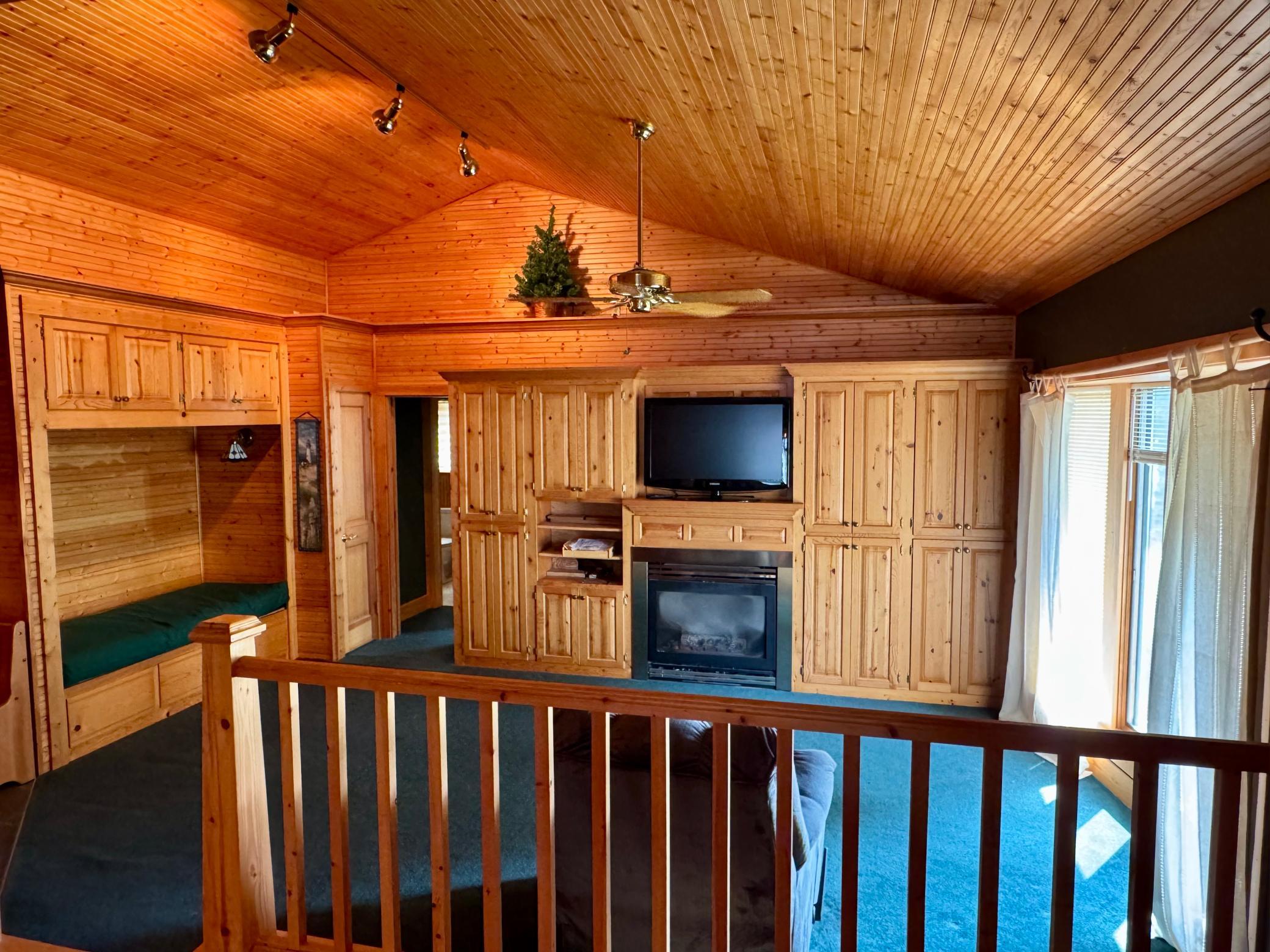 1008 W Ash Avenue Property Photo 20