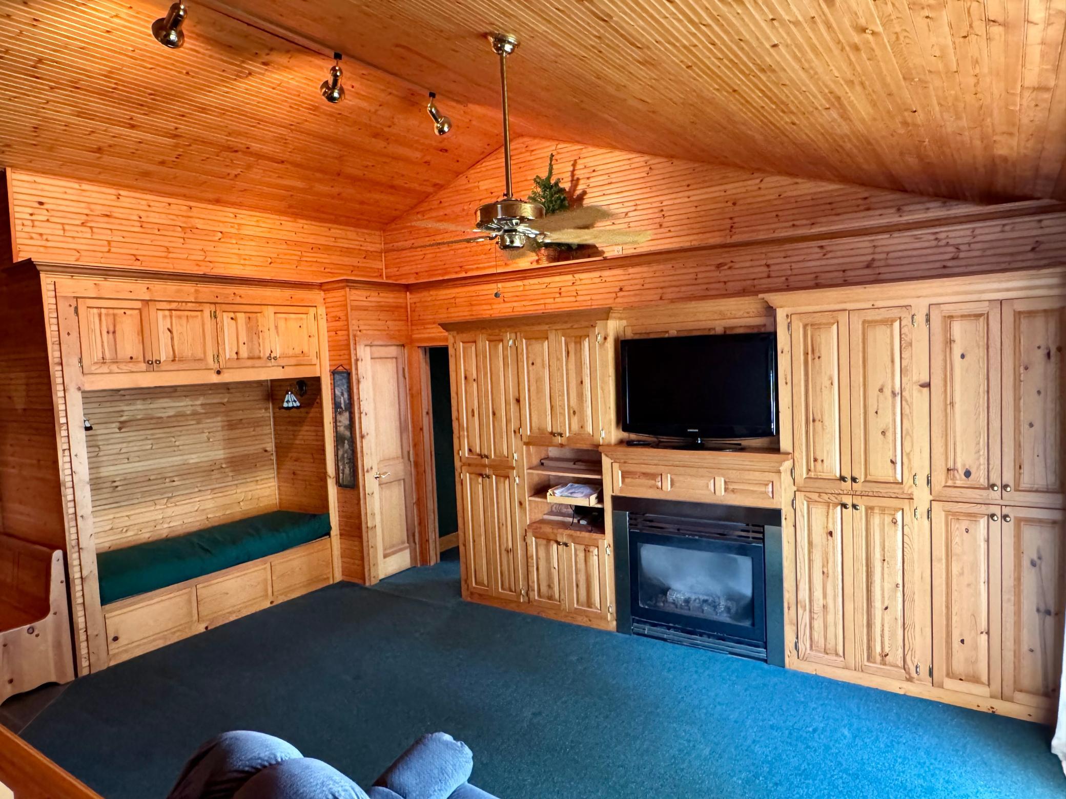 1008 W Ash Avenue Property Photo 21