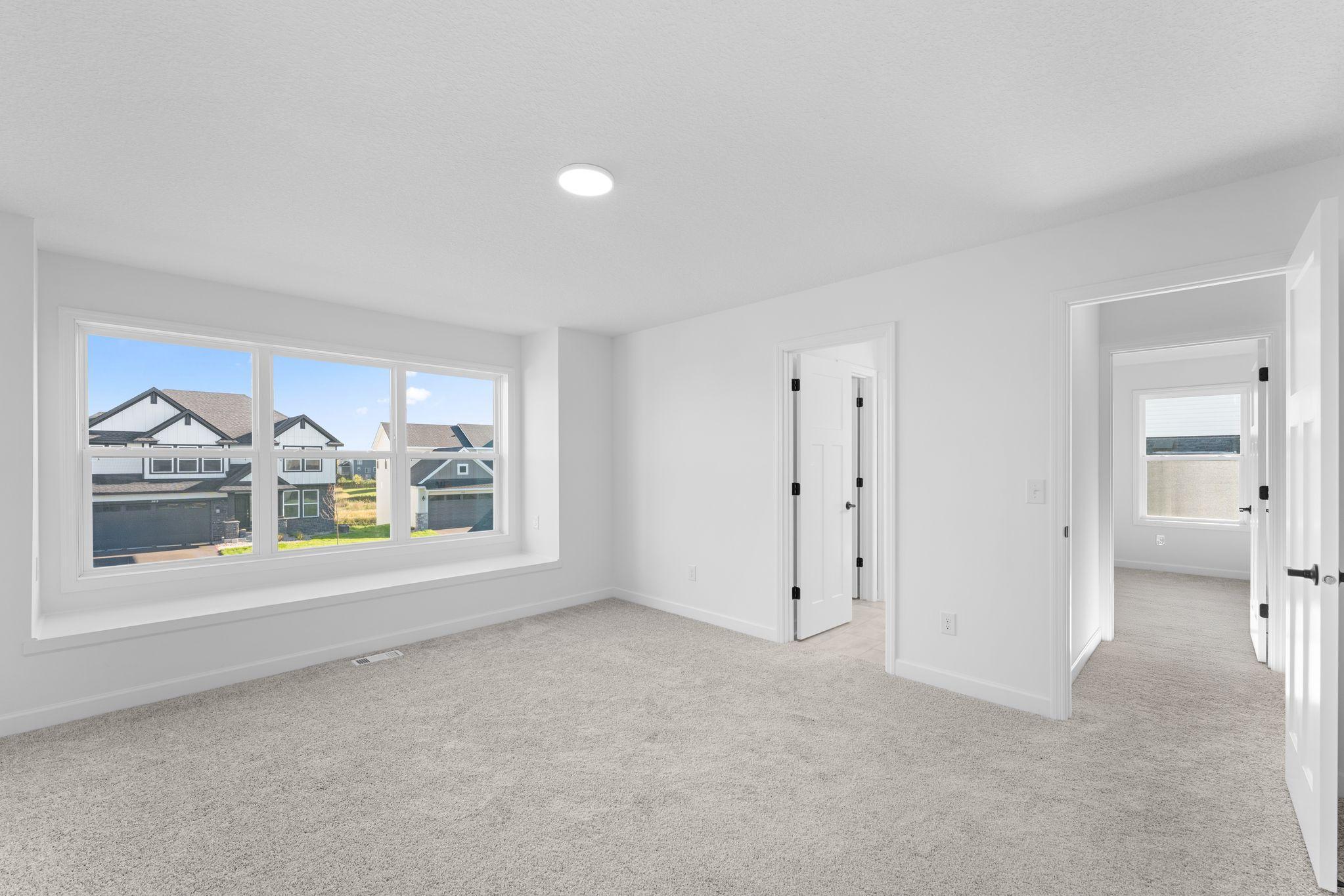 9807 49th Place Ne Property Photo 11