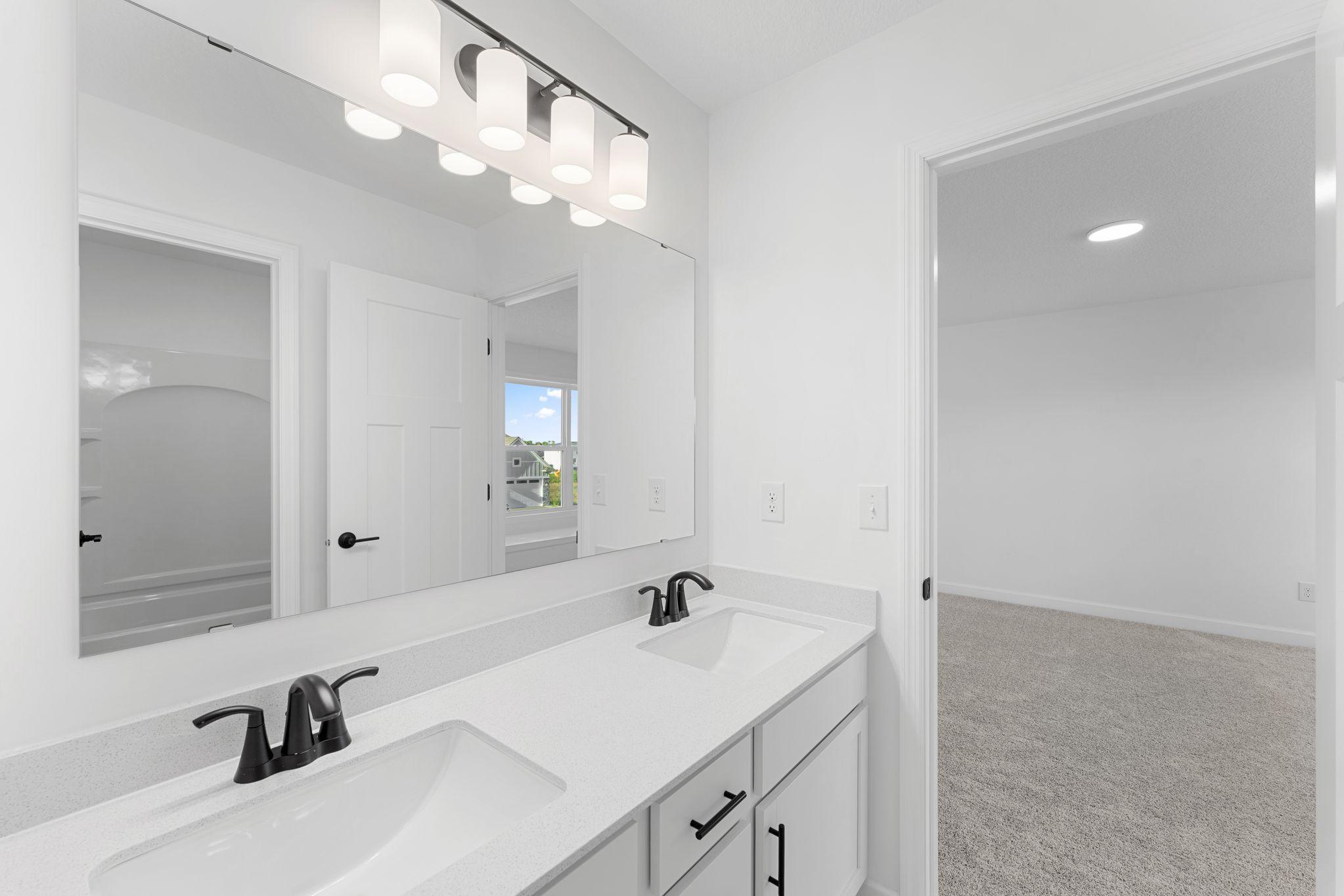 9807 49th Place Ne Property Photo 16