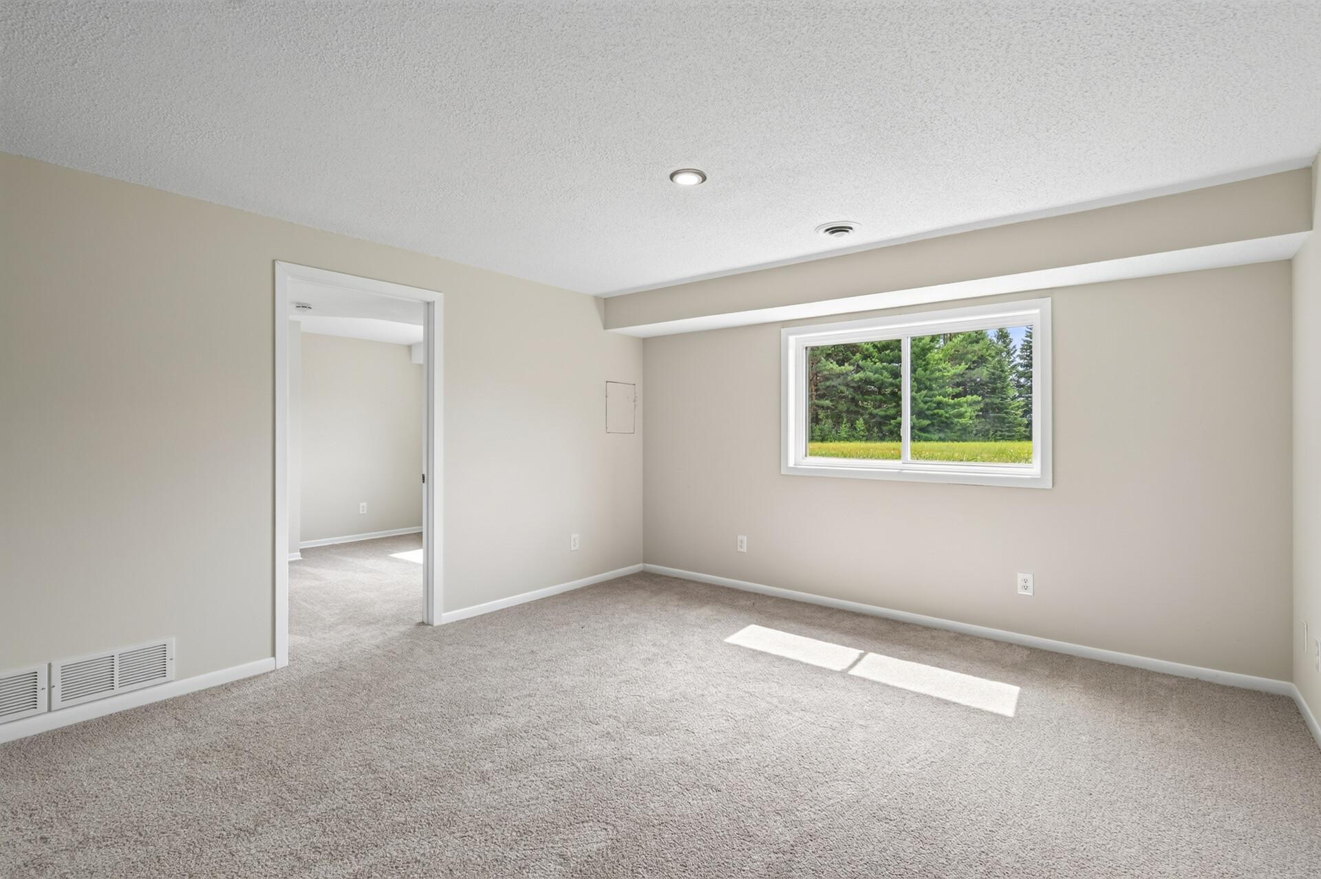 42275 Harder Avenue Property Photo 26