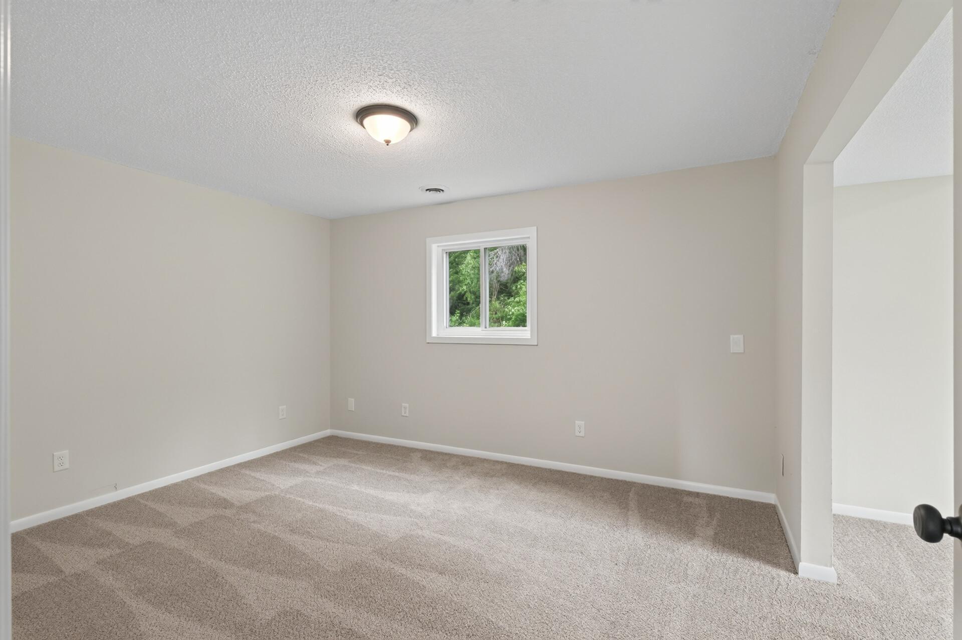42275 Harder Avenue Property Photo 28