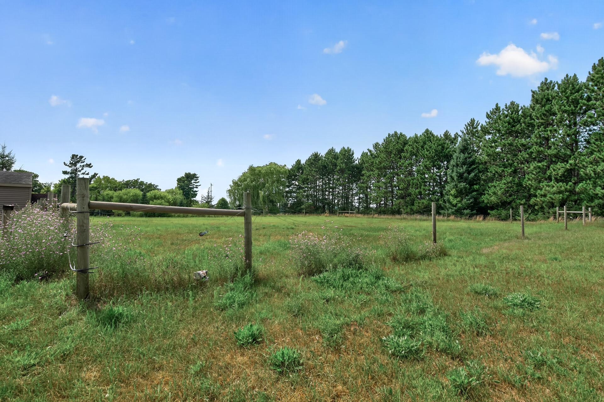42275 Harder Avenue Property Photo 38