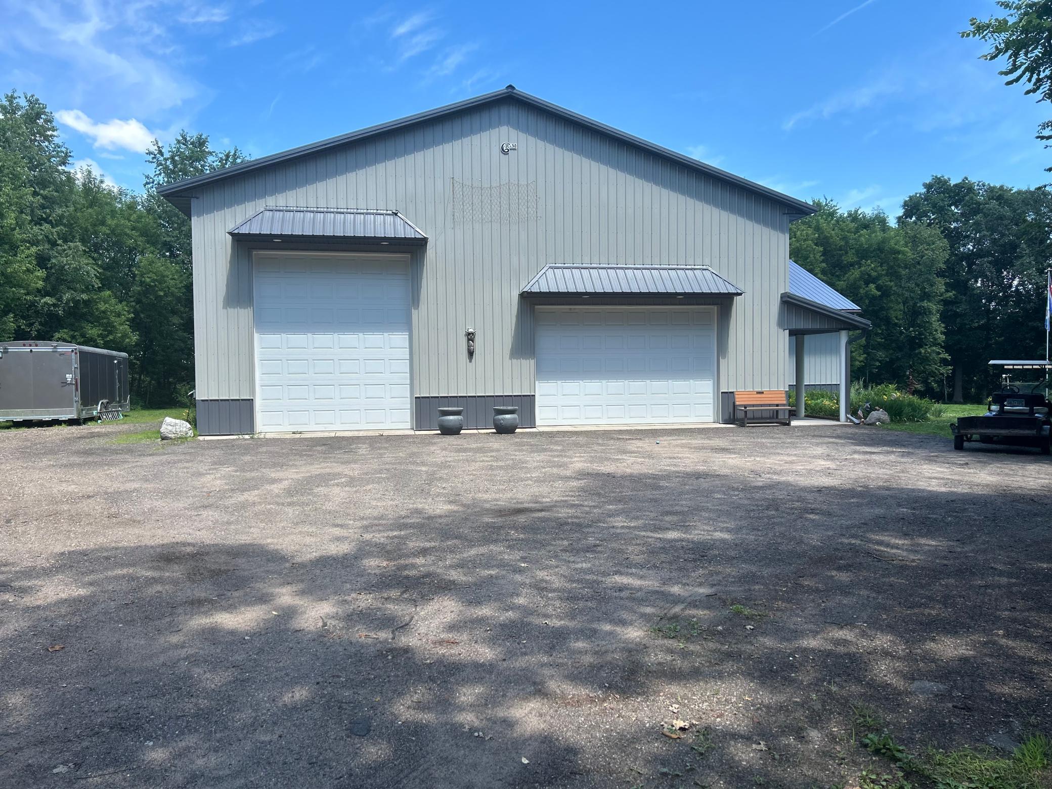 7113903 Property Photo 3