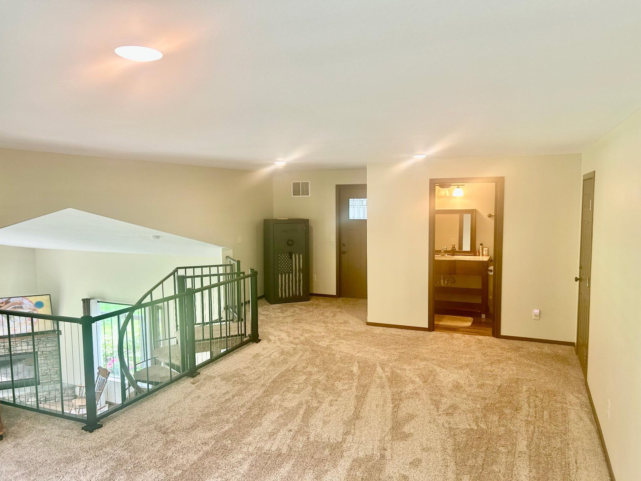 7113903 Property Photo 48