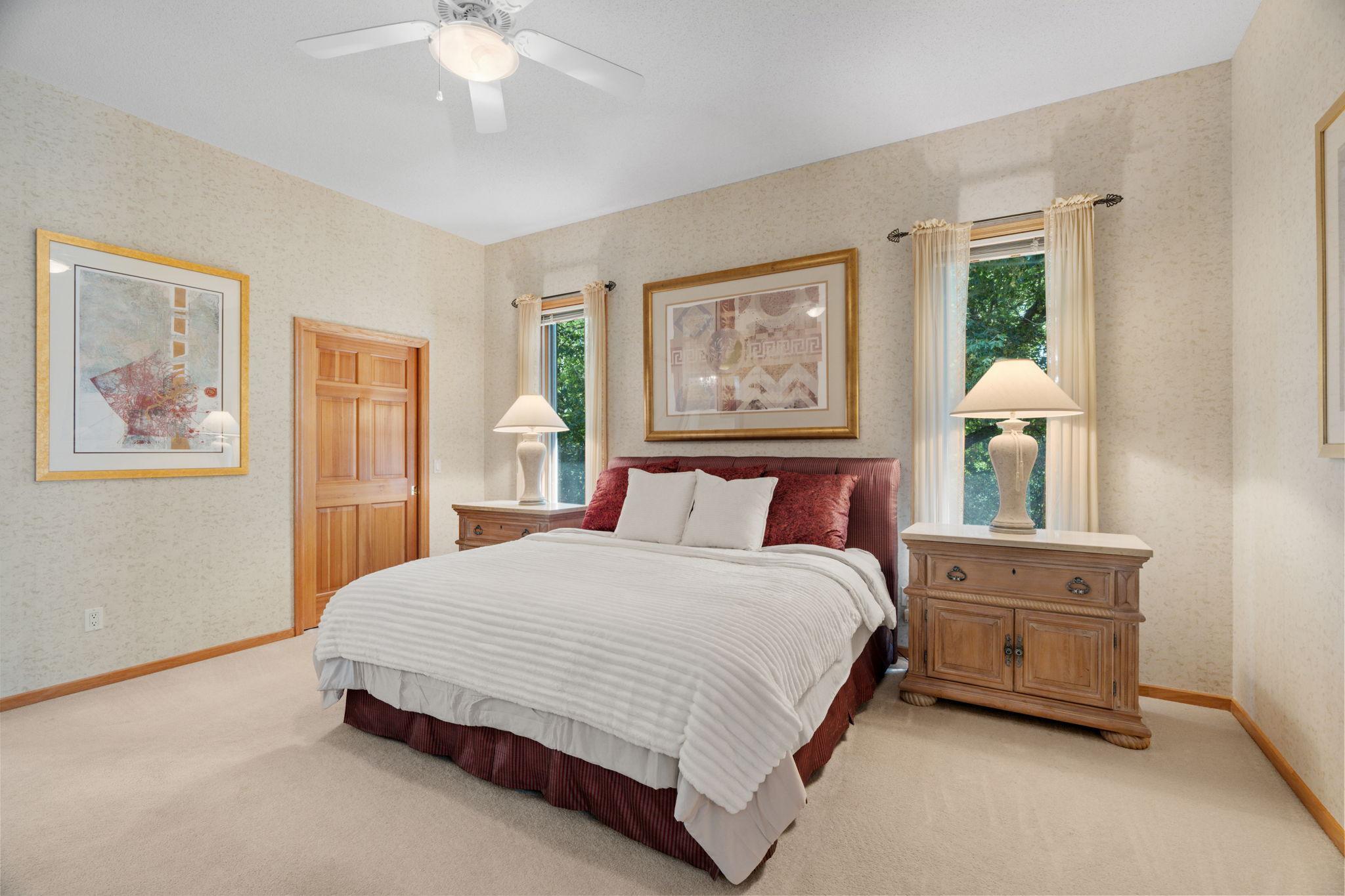 8975 Hunters Way Property Photo 13