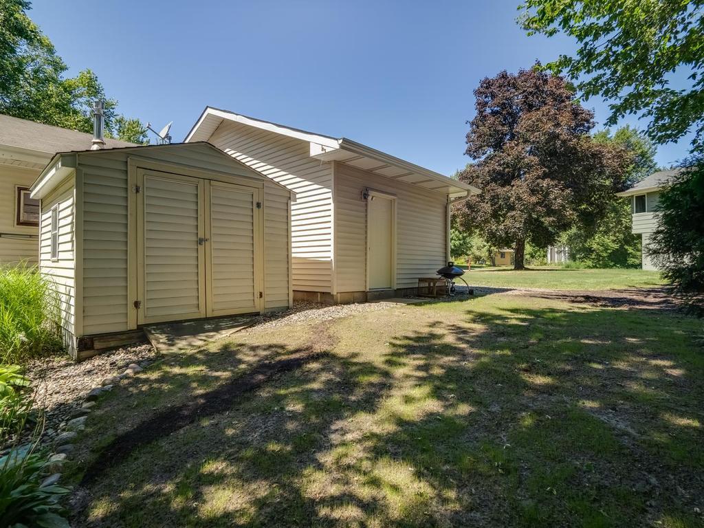 5137 Forest Road Property Photo 10
