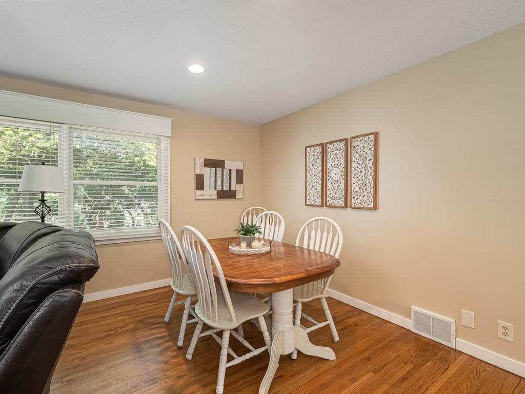 5137 Forest Road Property Photo 14