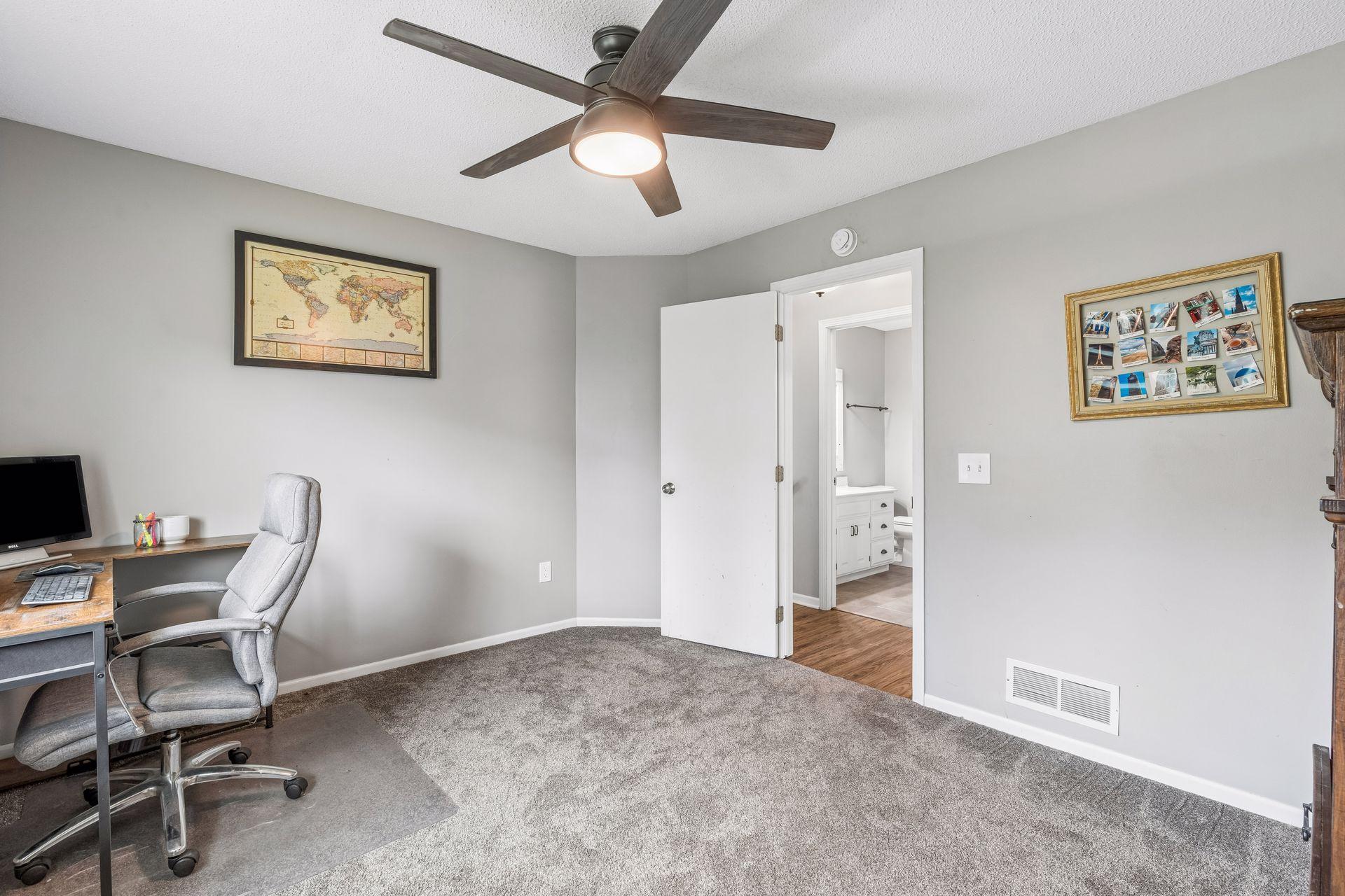 9203 Xenium Lane N Property Photo 18