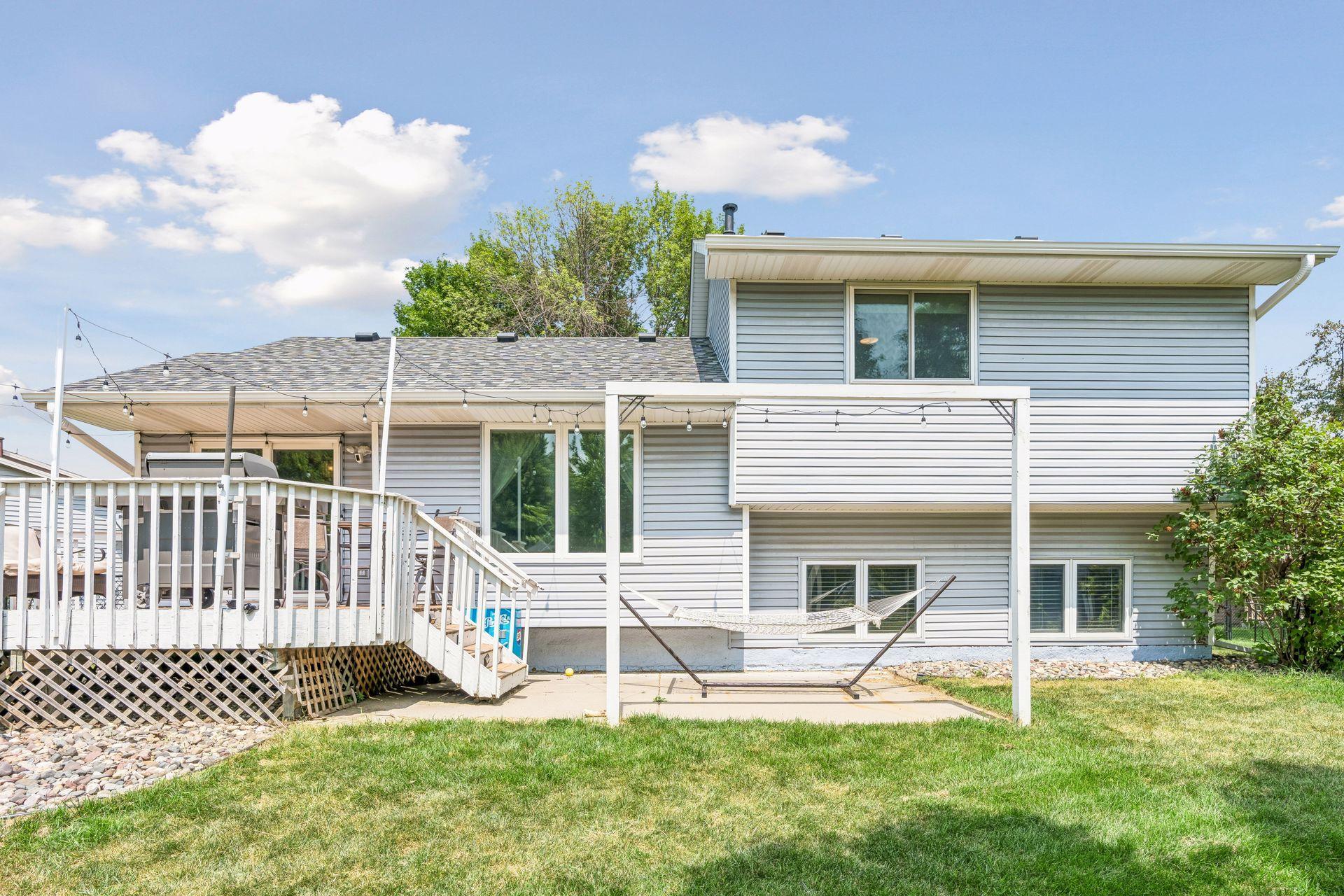 9203 Xenium Lane N Property Photo 28