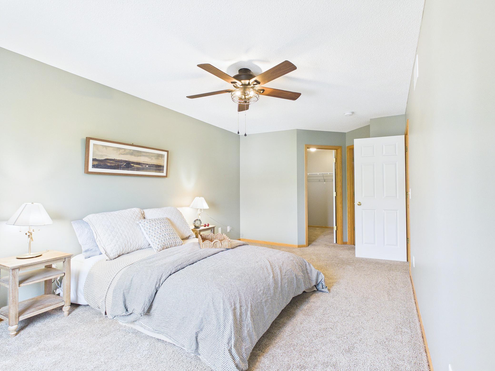 2048 Willow Circle Property Photo 4