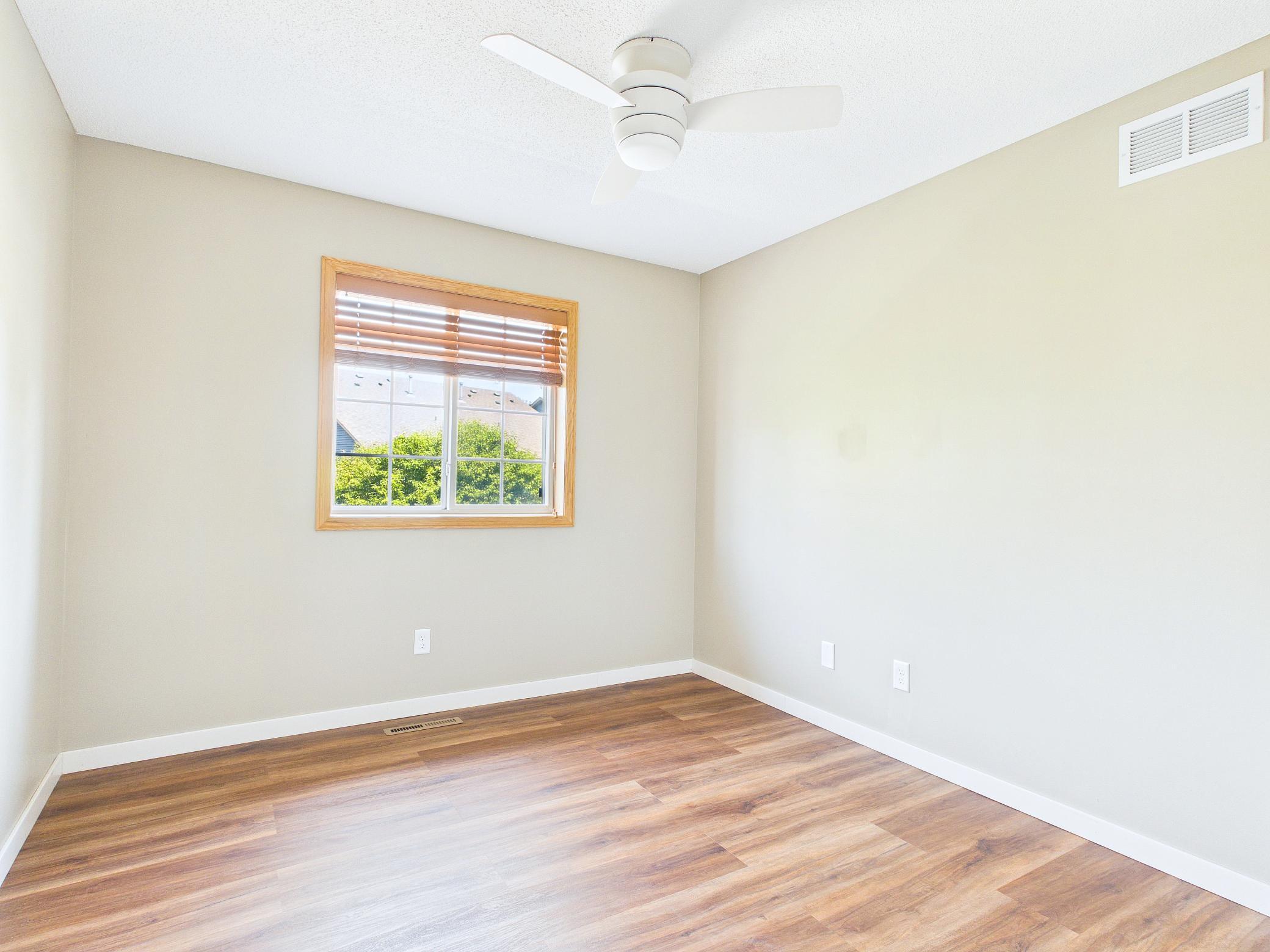 2048 Willow Circle Property Photo 24