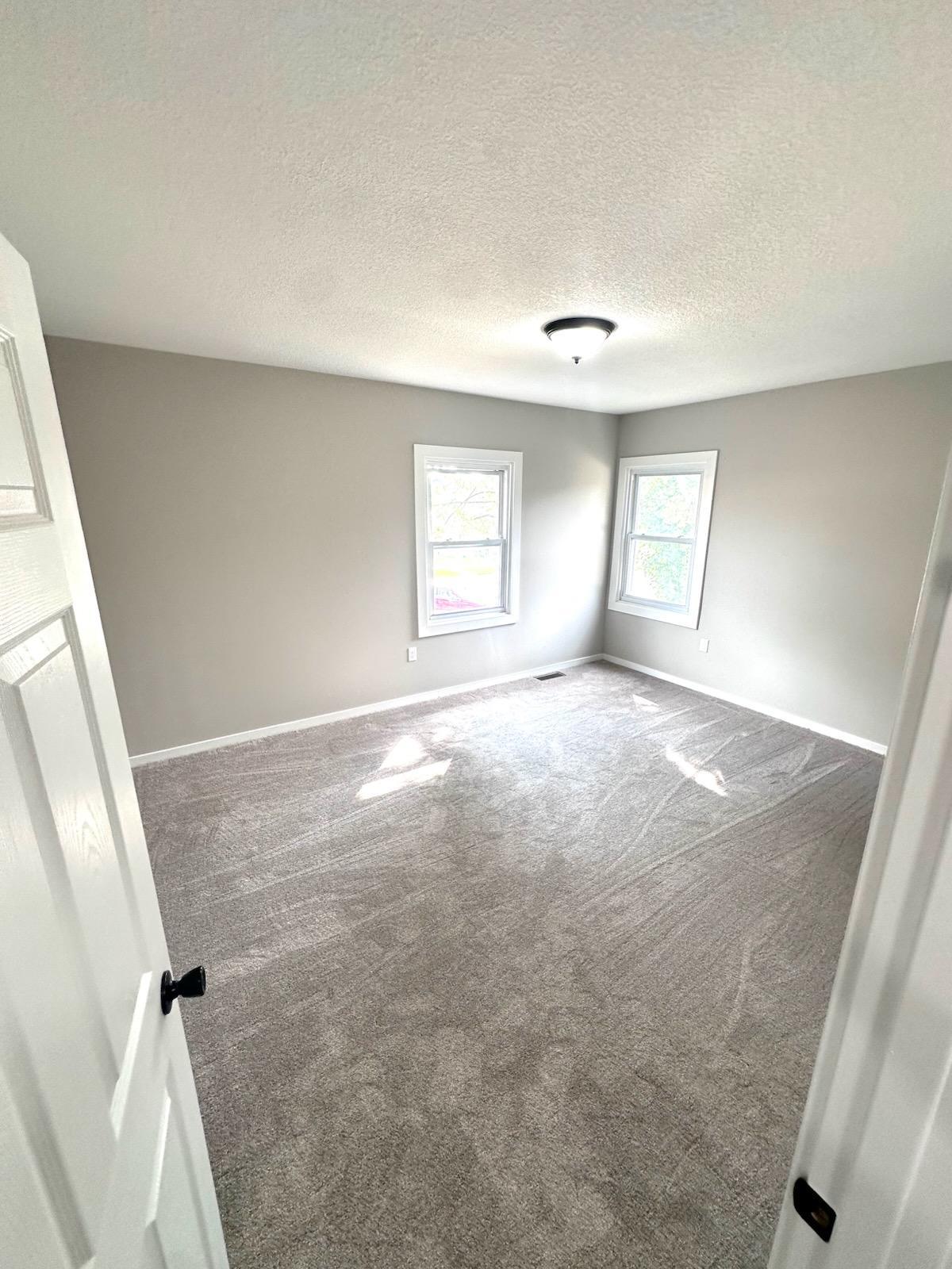 318 2nd Street W Property Photo 11