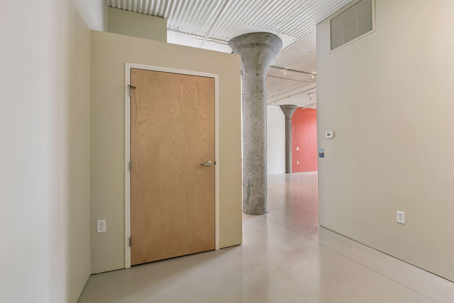 225 9th Street E 304 Property Photo 41