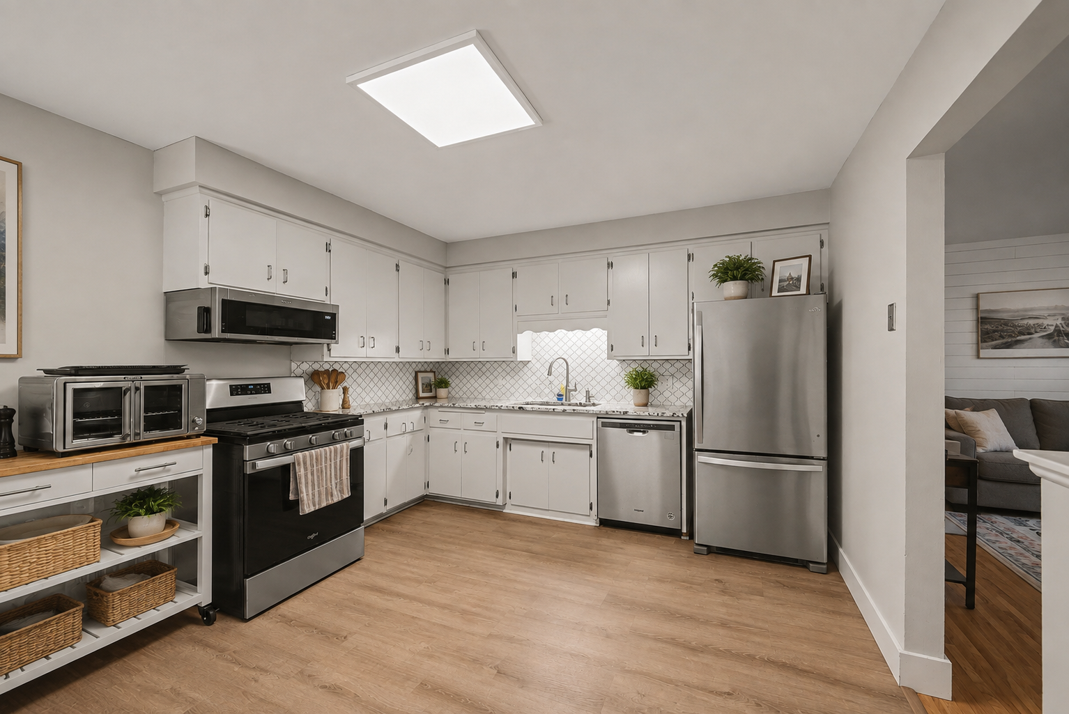 1460 Sherren Avenue E Property Photo 10