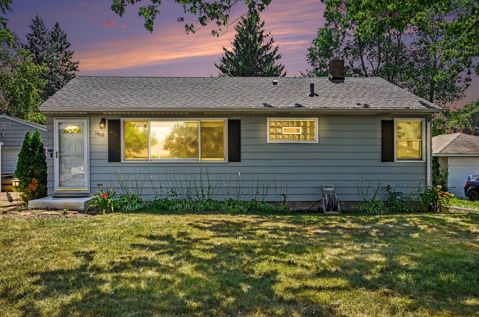 1460 Sherren Avenue E Property Photo 13