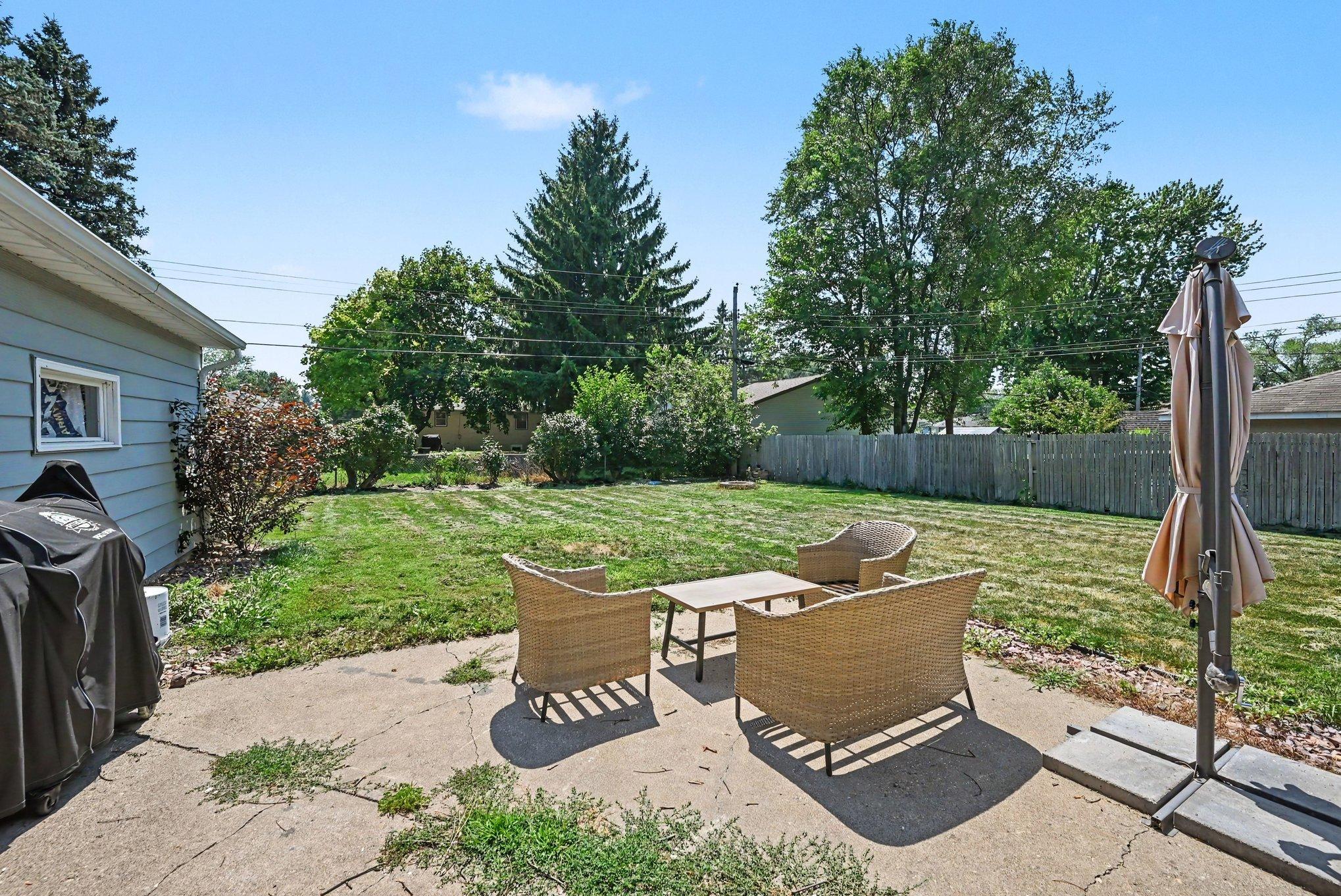 1460 Sherren Avenue E Property Photo 15