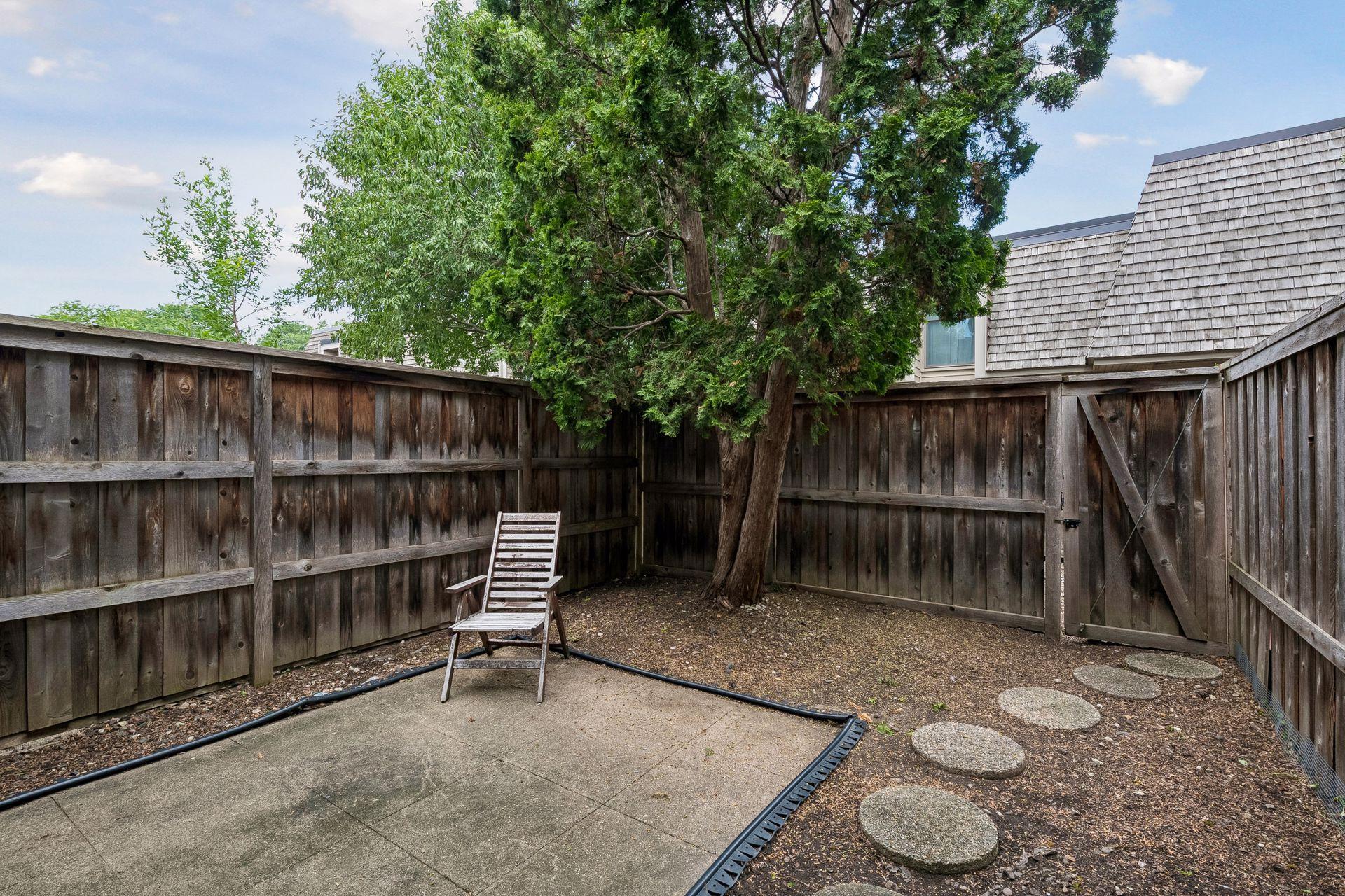 6427 Barrie Road Property Photo 25