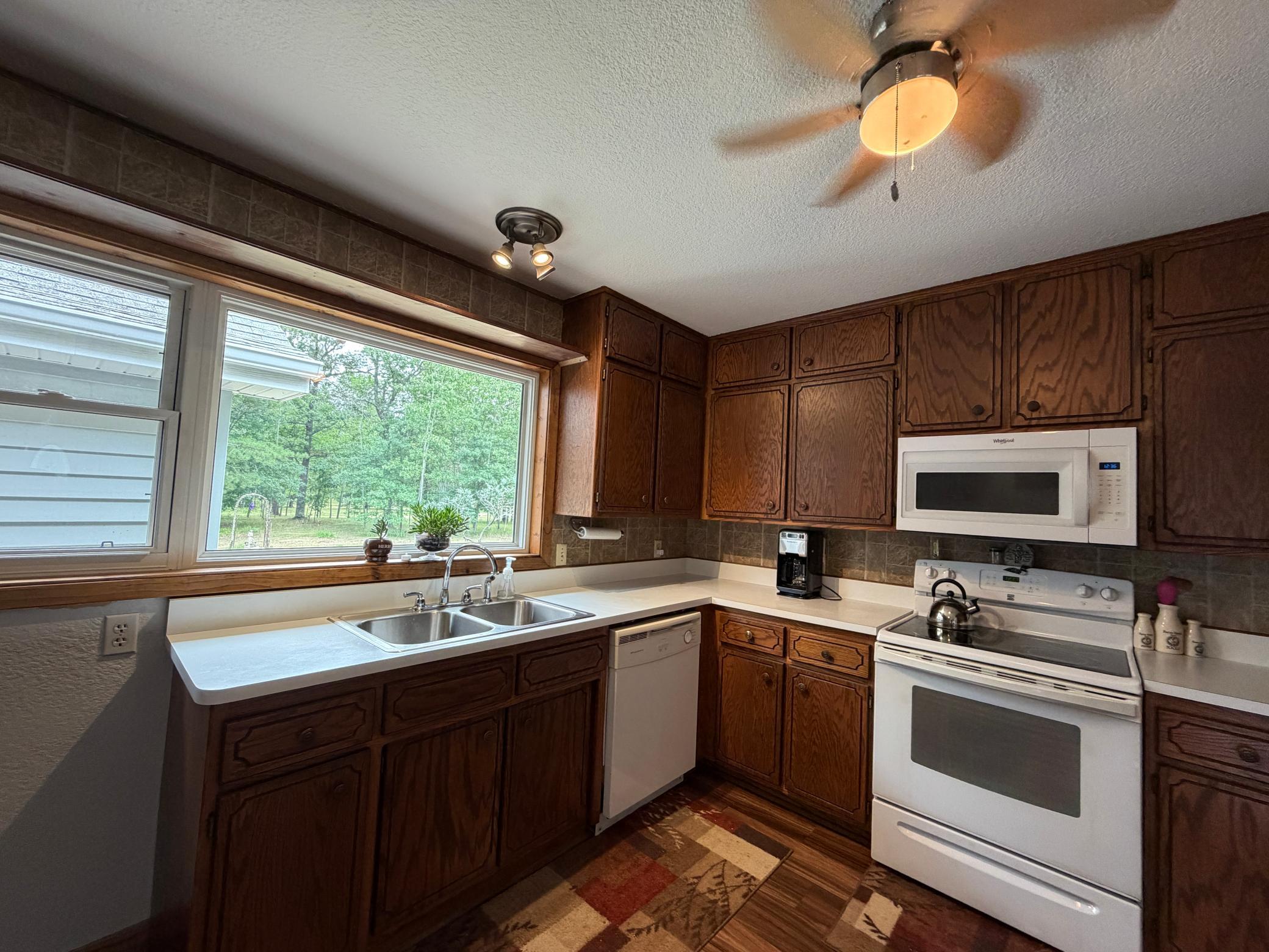 77222 County Highway 61 Property Photo 12