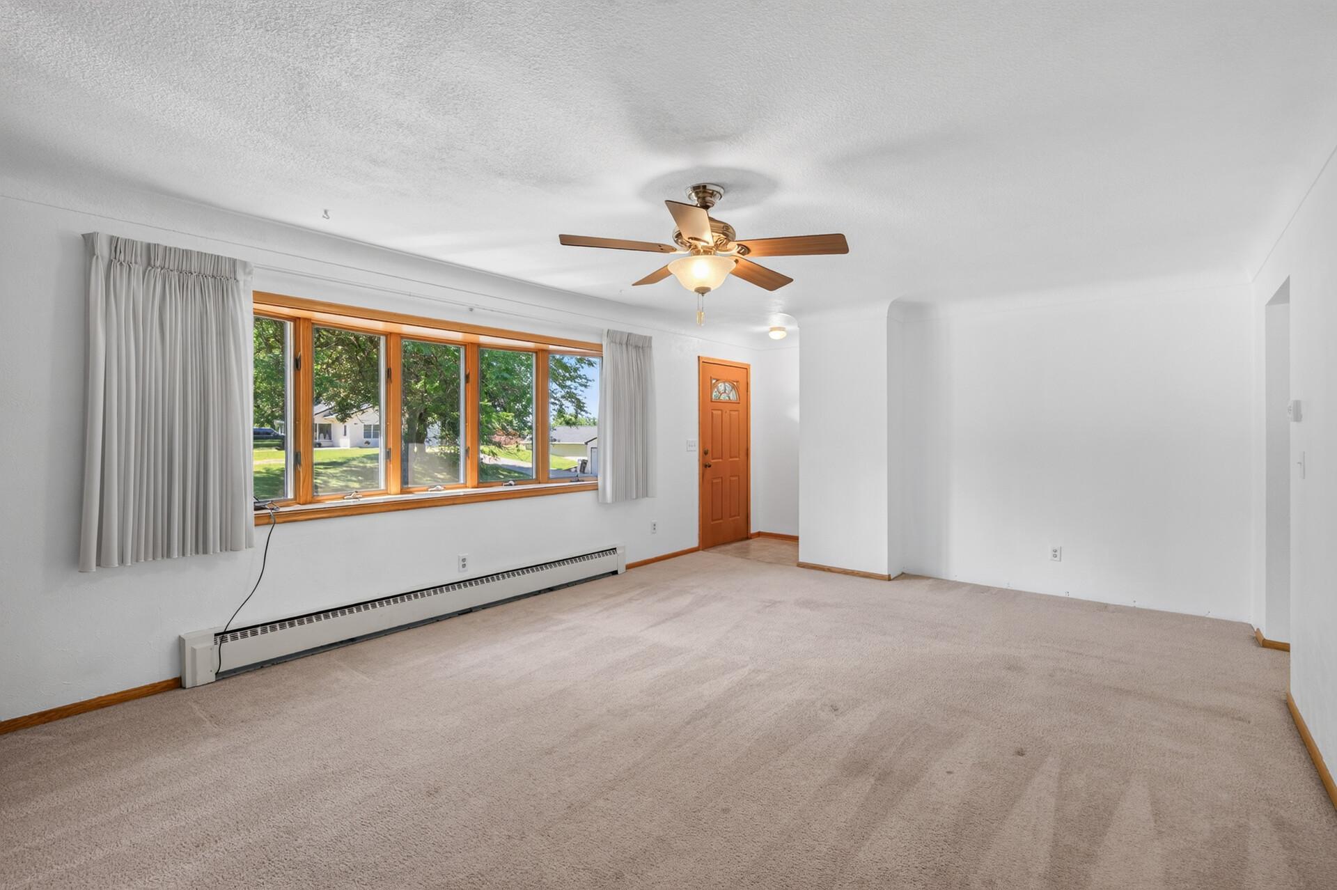 1535 Mclean Avenue Property Photo 8