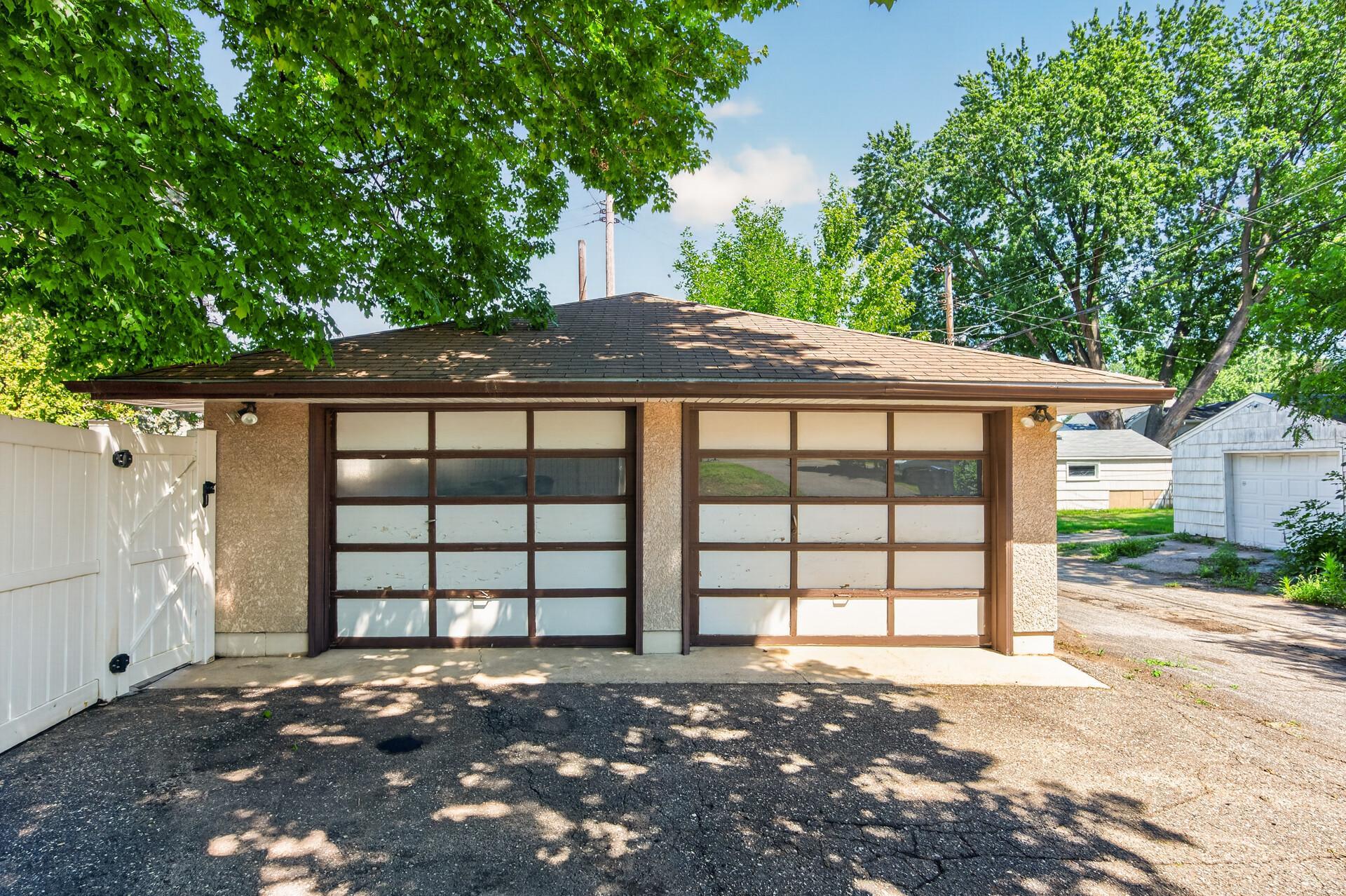 1535 Mclean Avenue Property Photo 24
