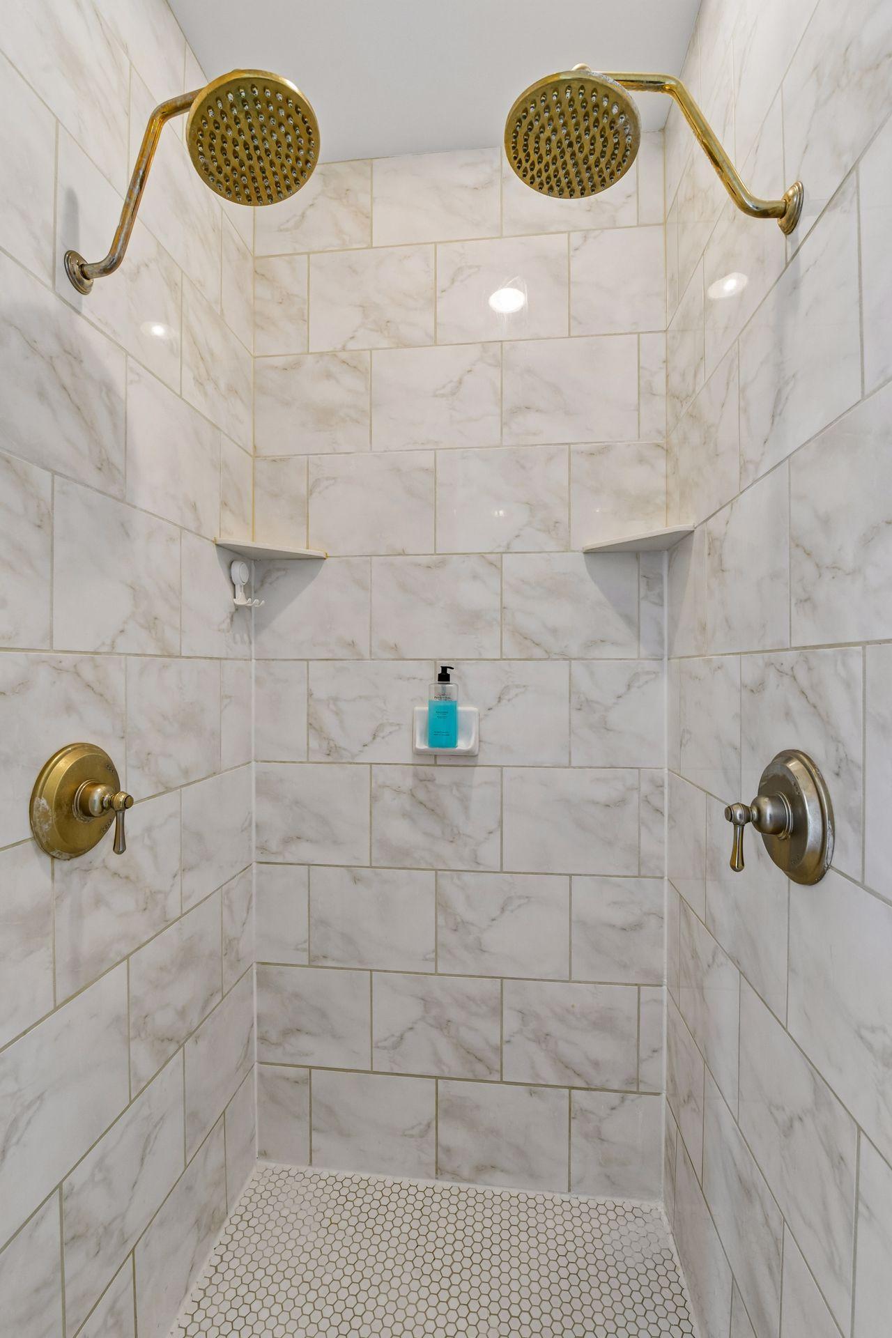 8585 Kelzer Pond Drive Property Photo 15