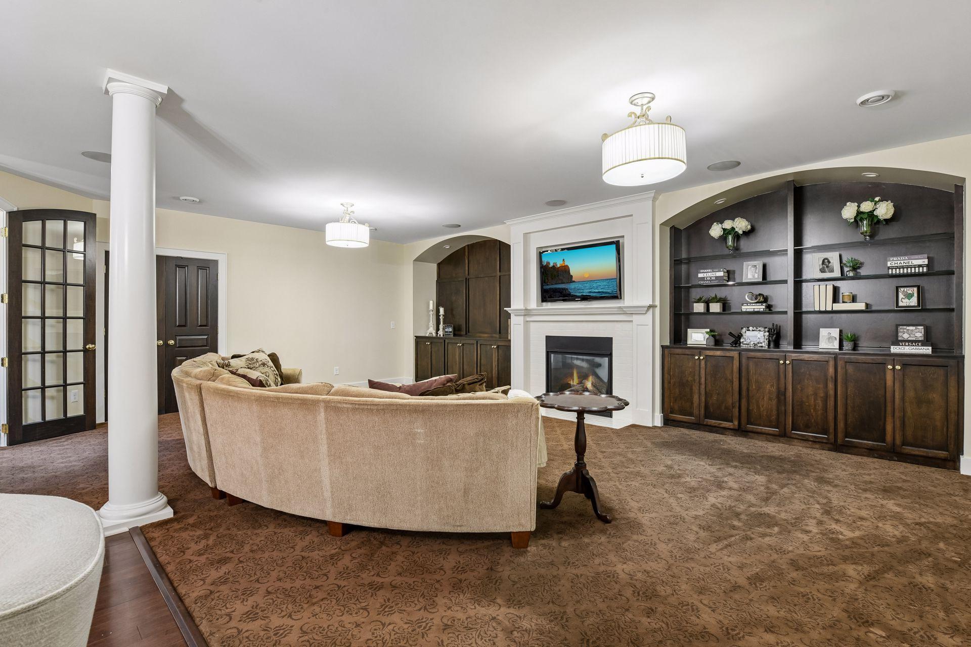 8585 Kelzer Pond Drive Property Photo 20